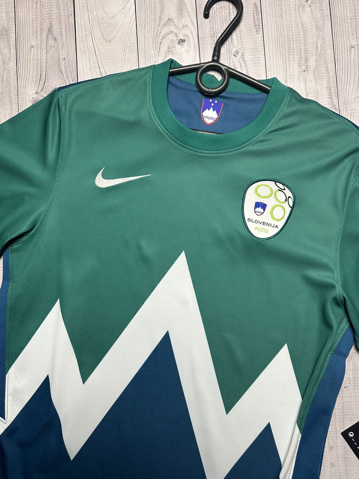 Nike × Vintage Vintage Slovenia Nike soccer jersey size S logo rare Size US S / EU 44-46 / 1 - 3 Thumbnail