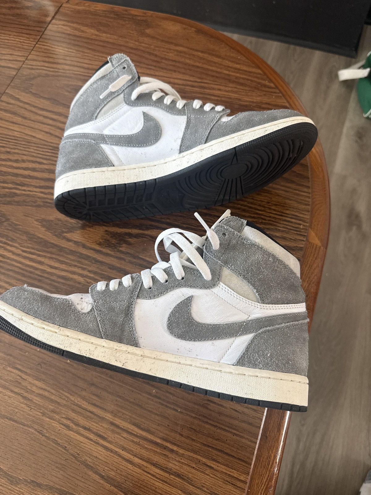 Jordan Brand Air Jordan 1 Retro High OG Size US 10.5 / EU 43-44 - 2 Thumbnail