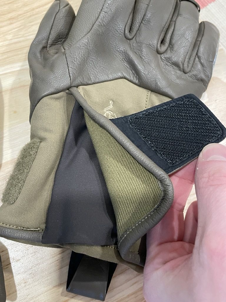 Arc'teryx XS ARCTERYX LEAF Cold WX AR Insulated Goat Leather Gloves Size ONE SIZE - 9 Thumbnail