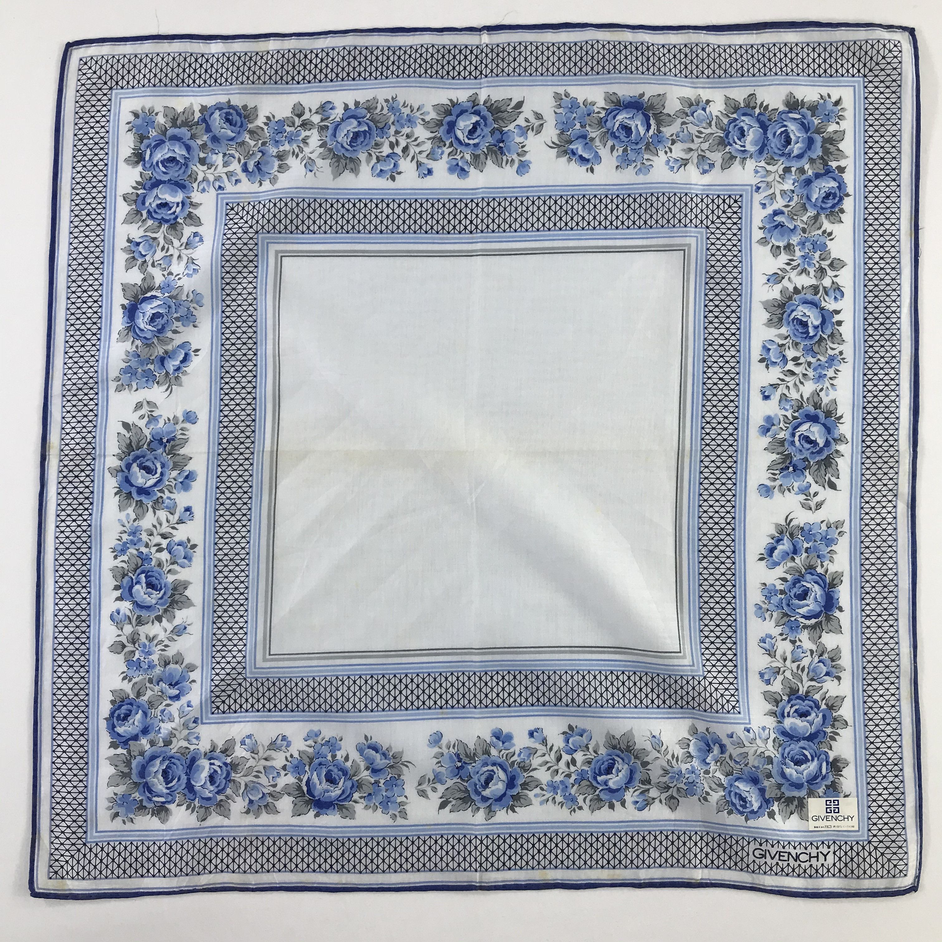 Vintage Givenchy Bandana/ Handkerchief / Neckerchief Size ONE SIZE - 3 Thumbnail
