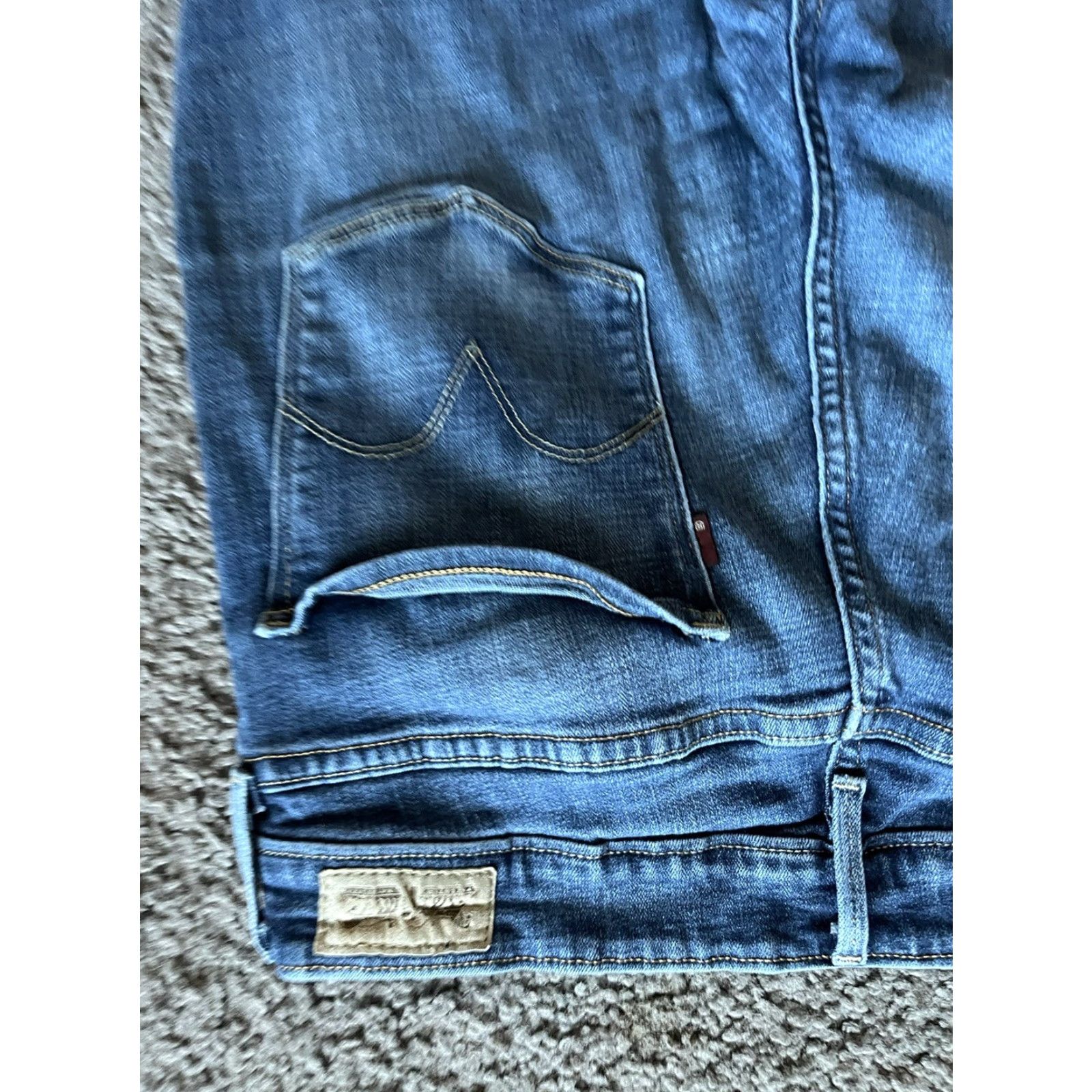 Levi's Levi's Jeans Skinny Denim 14S 32x30 Medium Wash Women Slim Mid Rise Blue 14 Women's Regular Inseam 30 Comfort Stretch Jeans Size 36" / US 14 / IT 50 - 5 Thumbnail