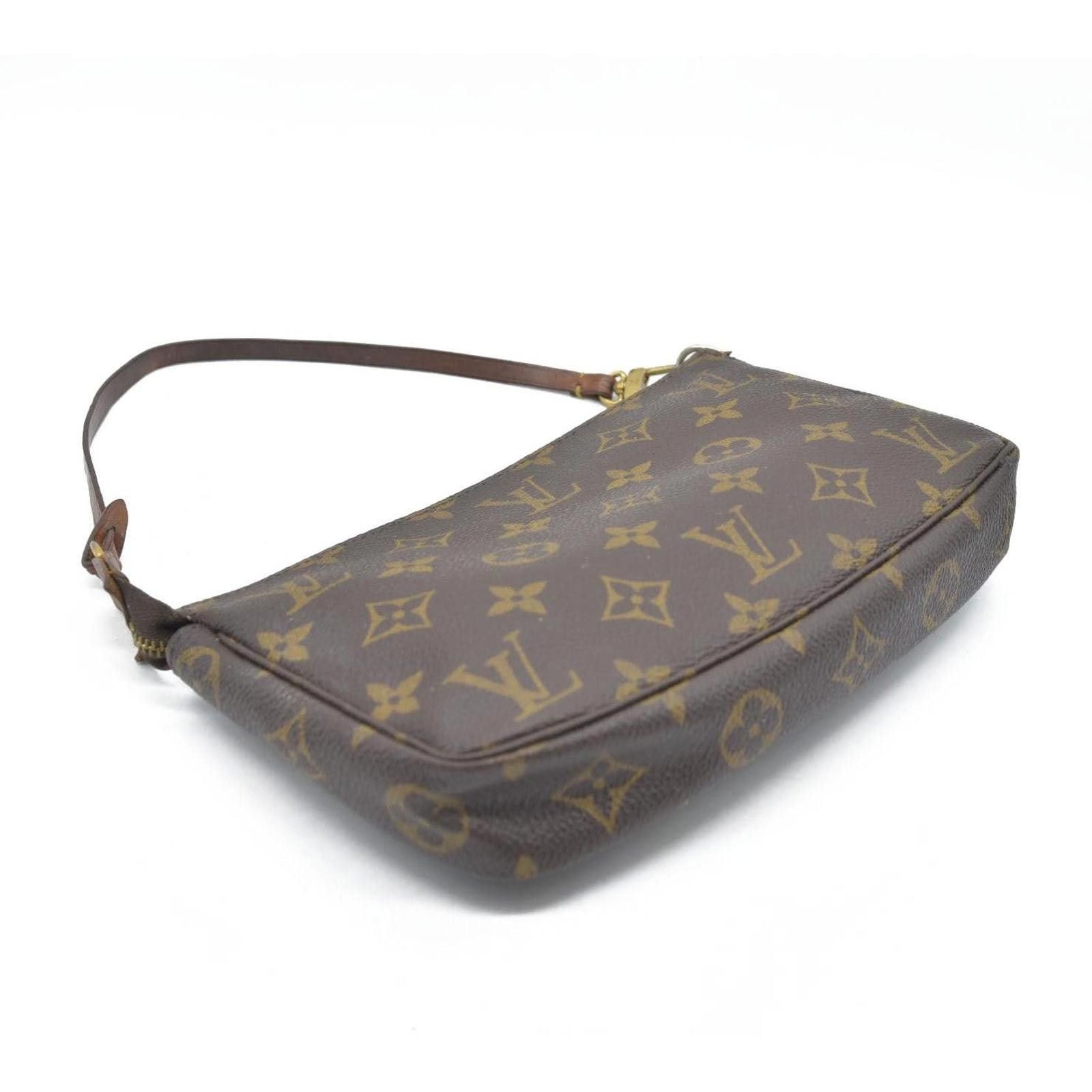 Louis Vuitton Louis Vuitton Monogram Pochette Accessories VI0050 Size ONE SIZE - 4 Thumbnail