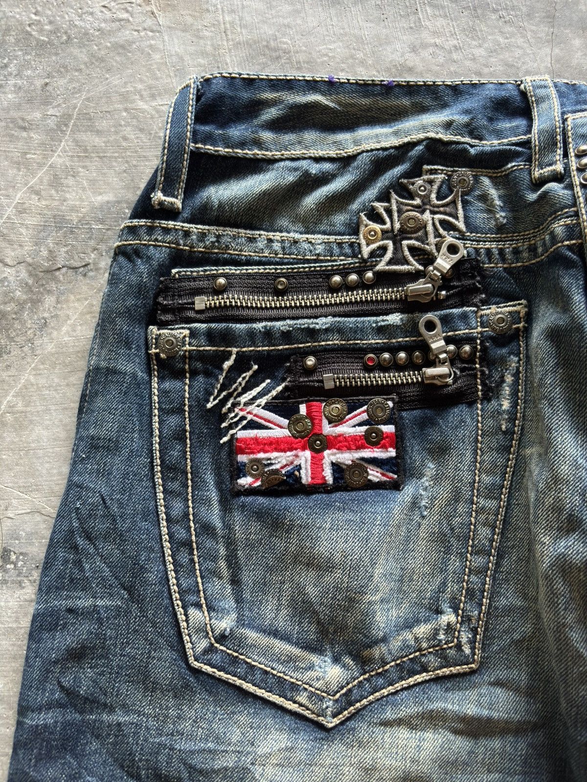 Robins Jeans ROBINS JEANS slim jeans cross wing back patches rapper Size US 34 / EU 50 - 14 Thumbnail