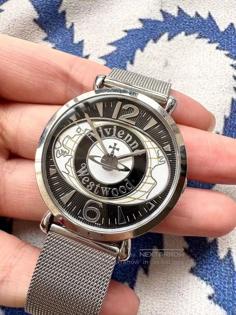 Vivienne Westwood Vivienne Westwood Silver Saturn Watch . Size ONE SIZE - 7 Thumbnail