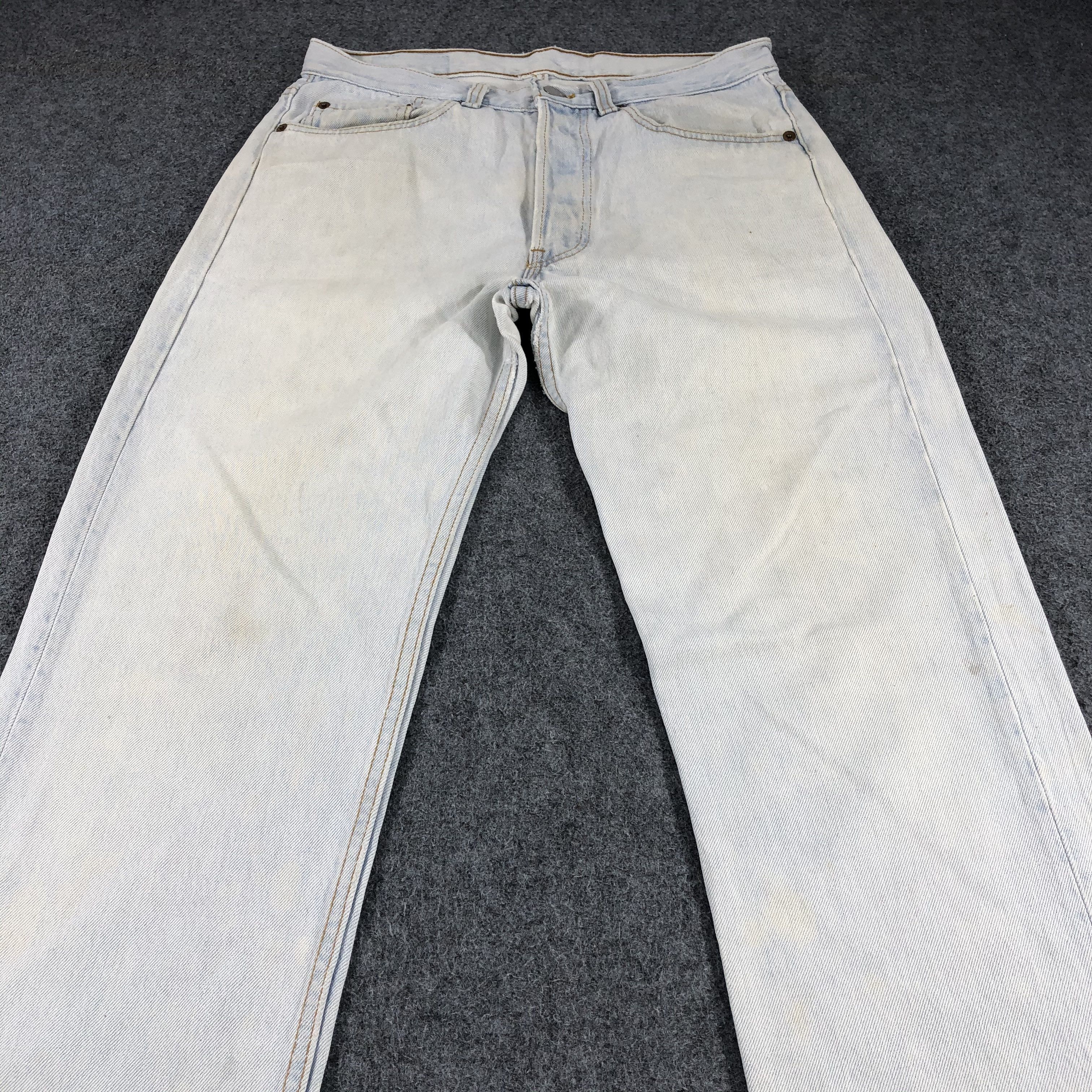 Levi's × Vintage Vintage 90s Light Wash Levis 501 Jeans-JM821 Size US 31 - 3 Thumbnail