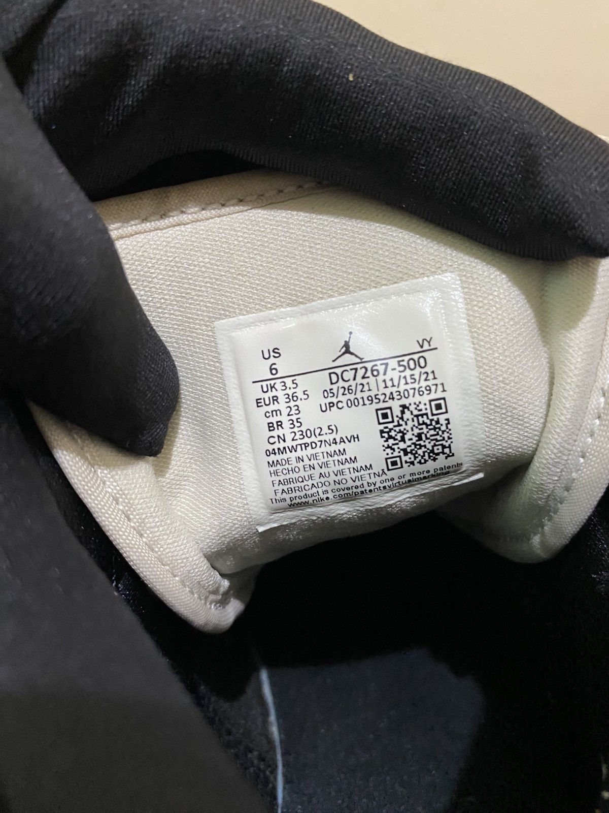 Air Jordan 1 Light Mulberry