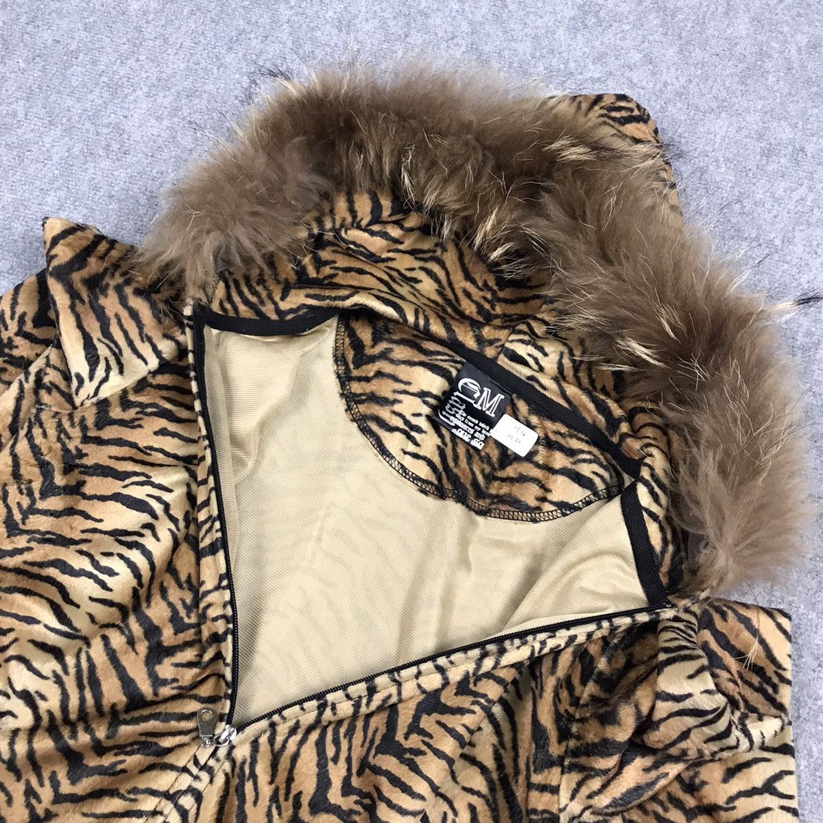If Six Was Nine × Japanese Brand × Le Grande Bleu (L.G.B.) JAPANESE STYLE FUR HOODIES TIGER STYLE JACKET Size US M / EU 48-50 / 2 - 7 Thumbnail