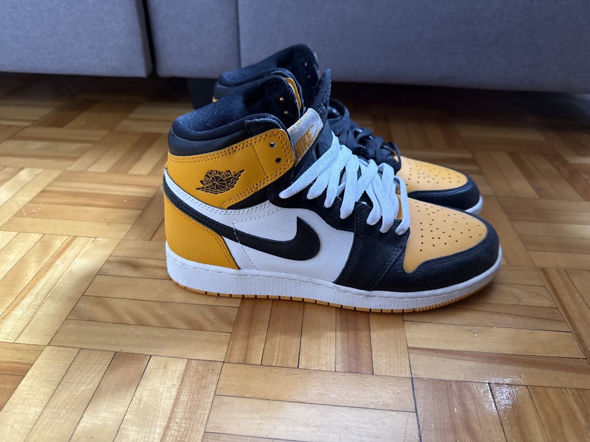 Jordan Brand Air Jordan 1 Retro High OG Taxi Size US 6.5 / EU 39-40 - 1 Thumbnail