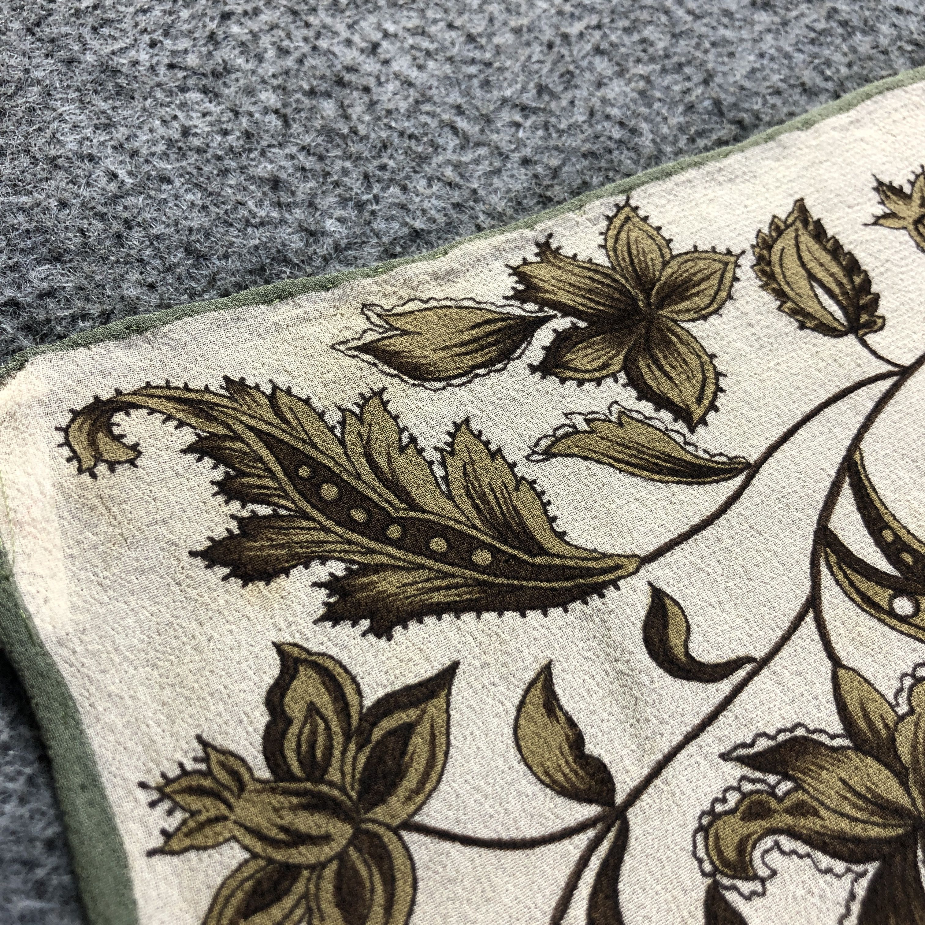Stefano Ricci Stefano Ricci Floral Hand Rolled Silk Scarf M1044 Size ONE SIZE - 8 Thumbnail
