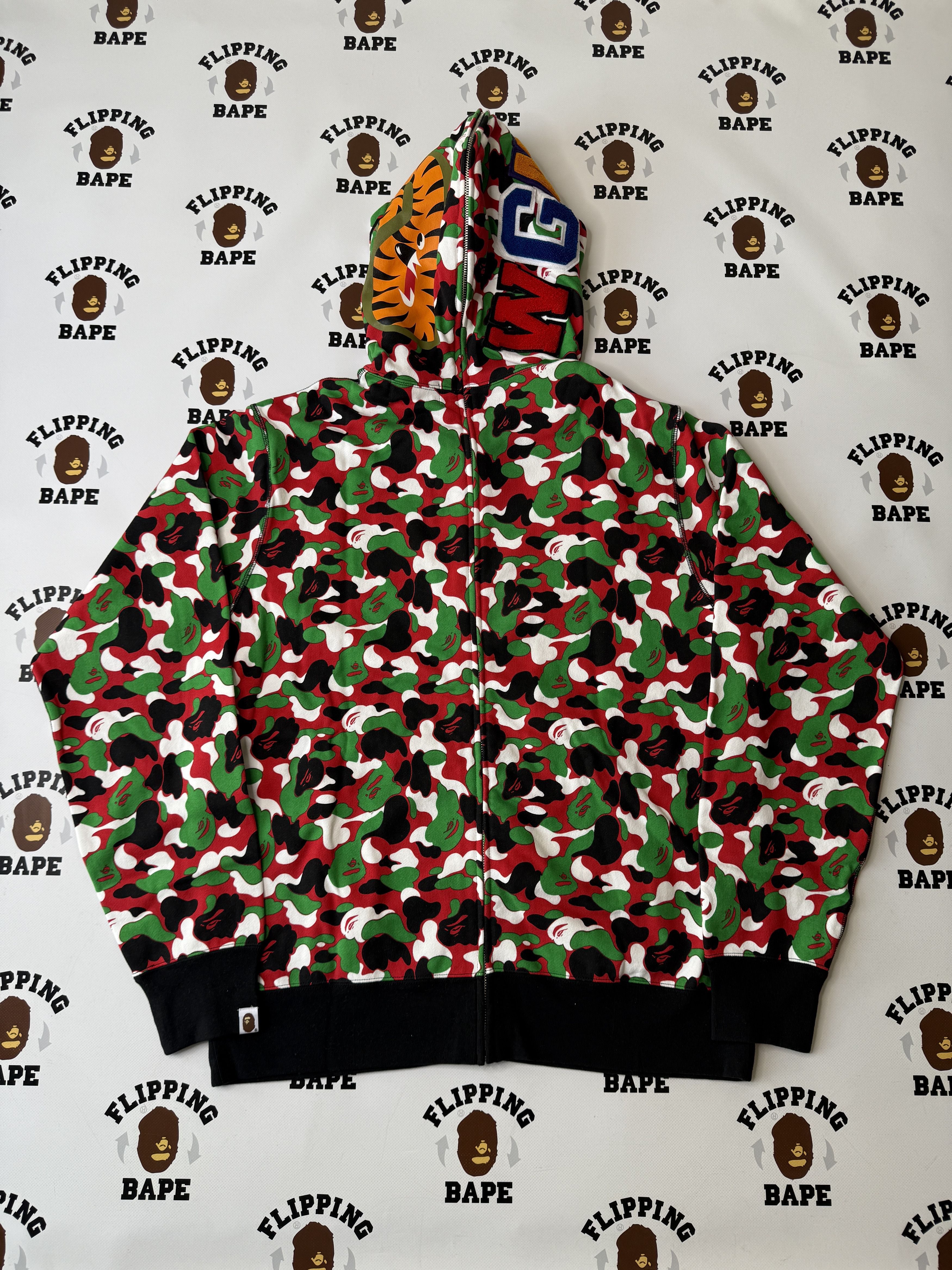 Bape BAPE DUBAI SEPARATE SHARK FULL ZIP HOODIE Size US XL / EU 56 / 4 - 3 Thumbnail