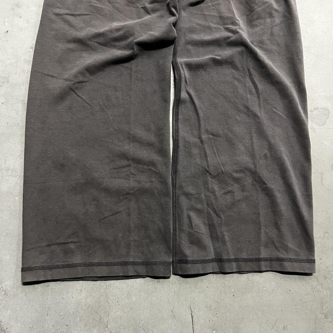 Japanese Brand × Vintage Vimtage Y2K/2000s Grey Faded Yoga Style SweatPants! Size US 40 / EU 56 - 4 Thumbnail