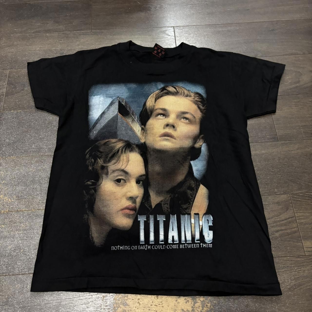Designer vintage titanic rap tee style t shirt S Size US S / EU 44-46 / 1 - 2 Thumbnail
