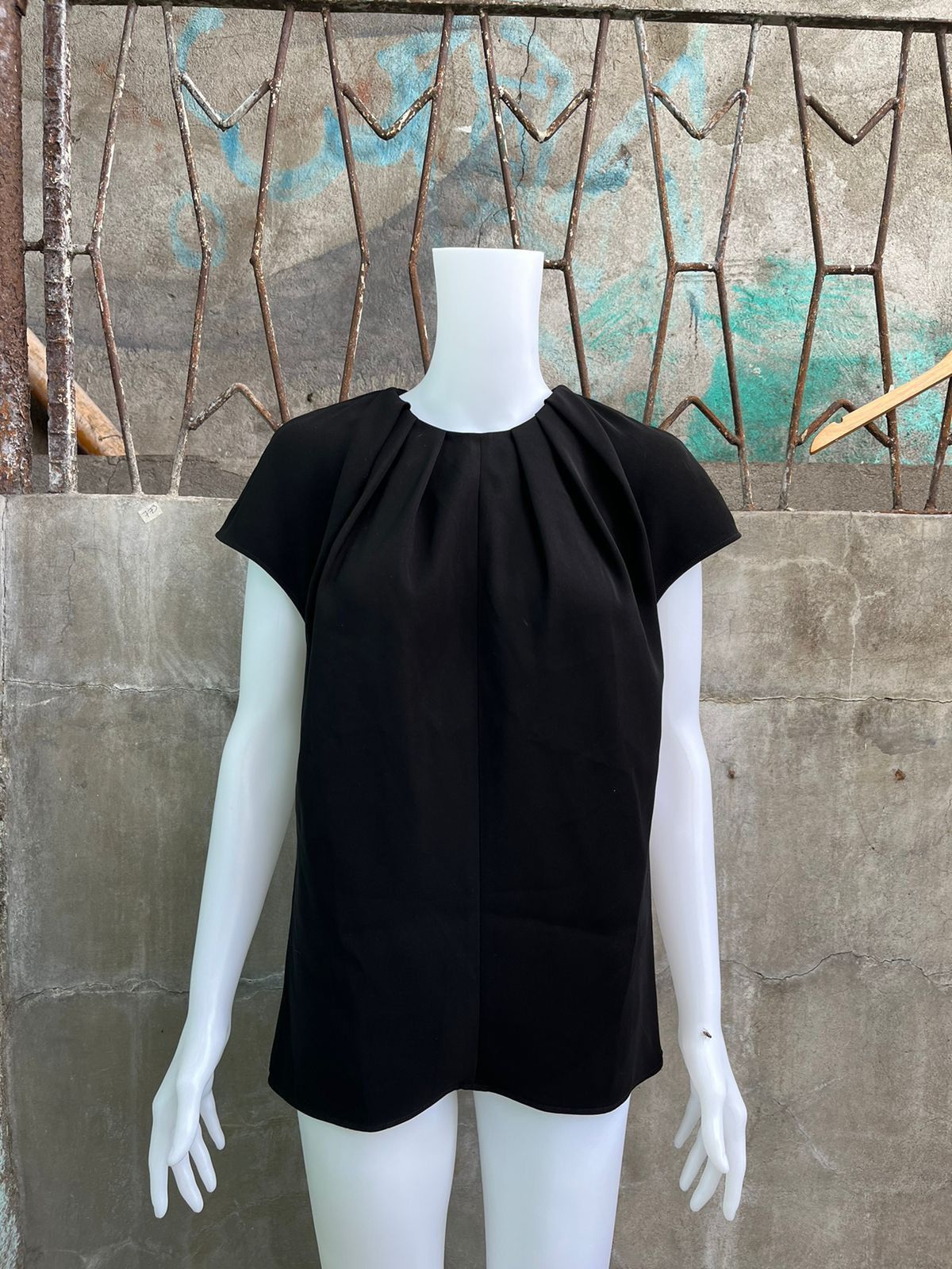 Balenciaga SS16 Ruffled Top Blouse Size XS / US 0-2 / IT 36-38 - 1 Thumbnail