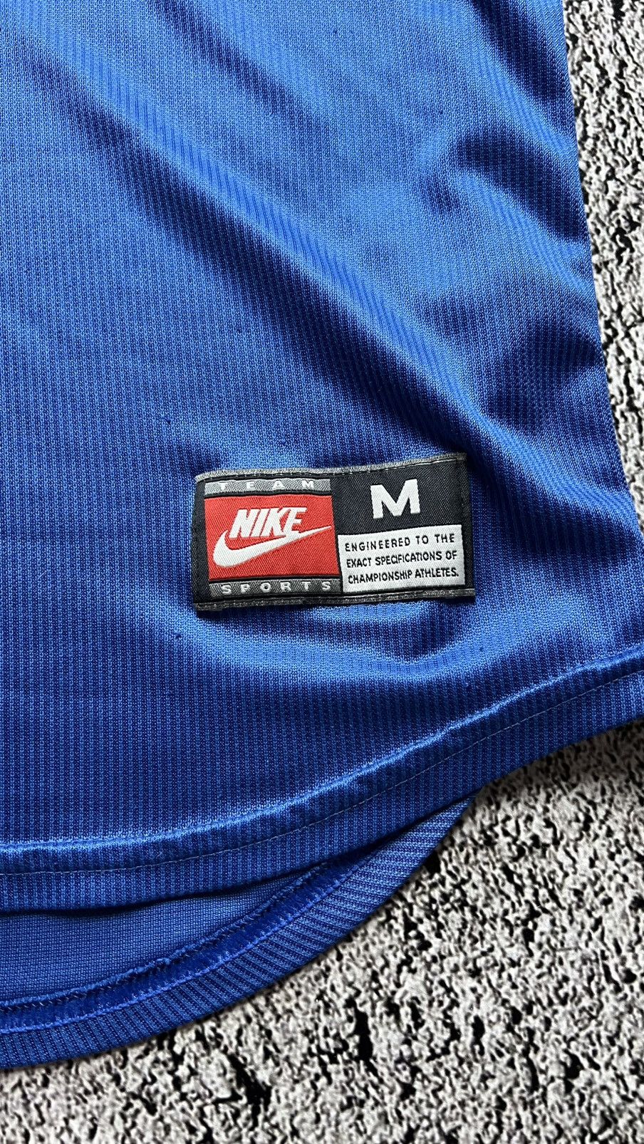 Nike 1997-1998 Nike Italy national football team vintage jersey Size US M / EU 48-50 / 2 - 4 Thumbnail