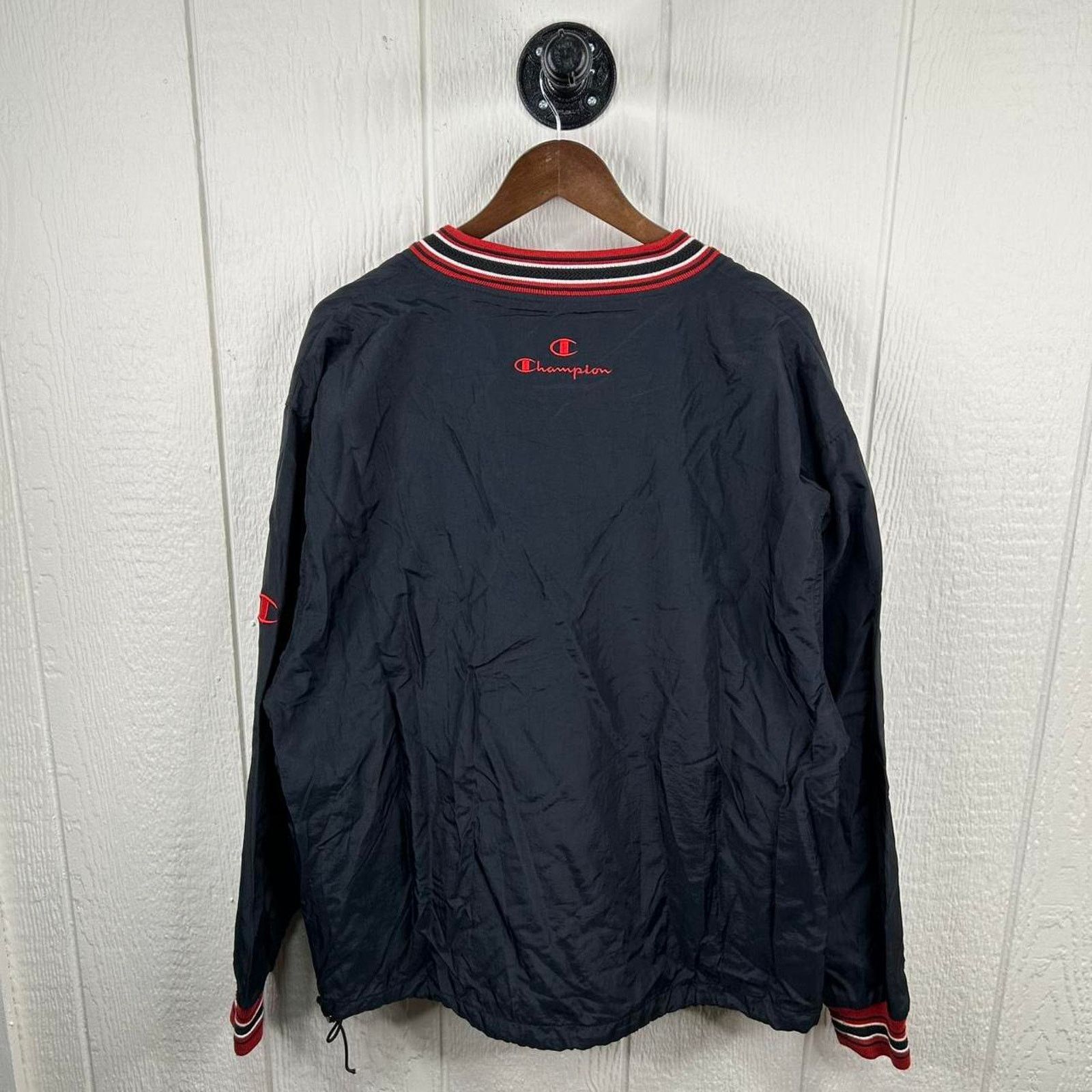 Champion Vintage 90s Champion Navy & Red VNeck Windbreaker Size Large Size US L / EU 52-54 / 3 - 2 Thumbnail