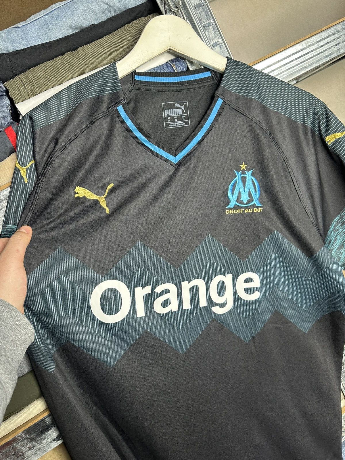 Puma OLYMPIQUE MARSEILLE 2018 2019 AWAY FOOTBALL SHIRT JERSEY Size US XL / EU 56 / 4 - 4 Thumbnail
