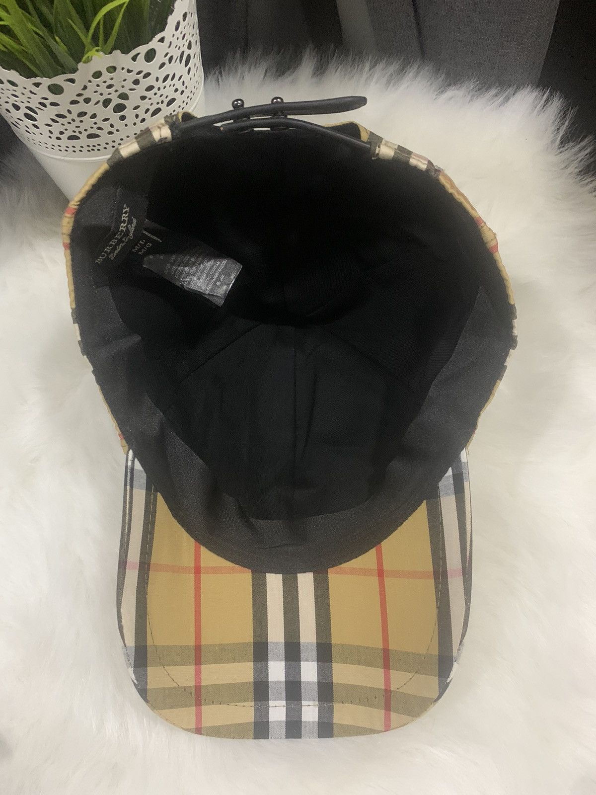 Burberry STEAL!! BURBERRY Caps Novacheck Size ONE SIZE - 9 Thumbnail