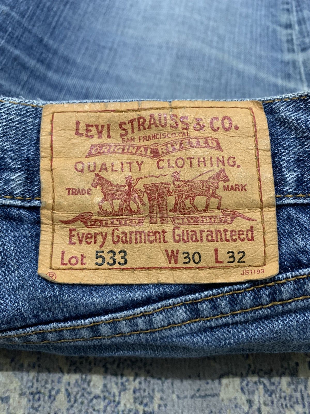 Levi's VTG Y2K Levi’s 533 Loose Straight Denim Jeans Faded Wash Size US 30 / EU 46 - 12 Thumbnail