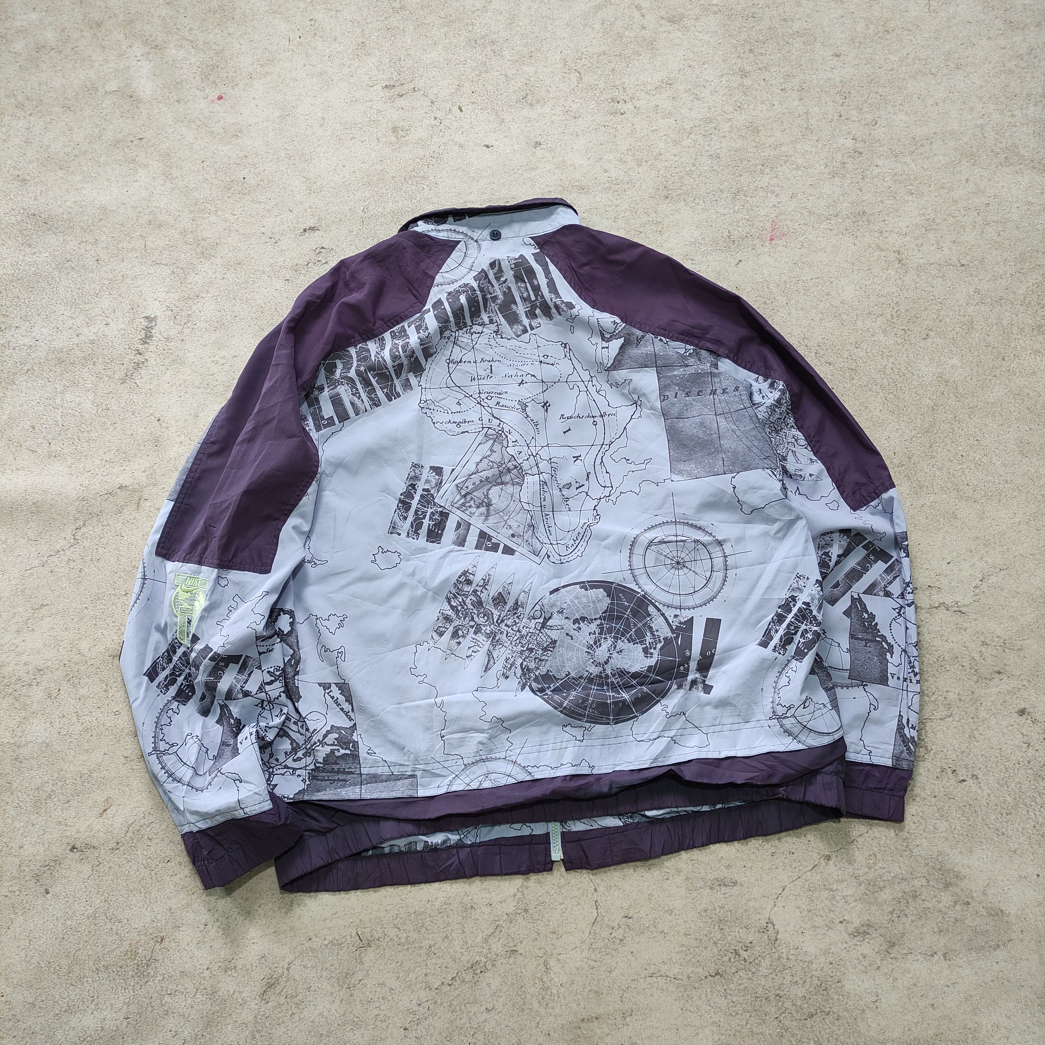 Nike Vintage Nike International Jacket 1990s Size US L / EU 52-54 / 3 - 3 Thumbnail