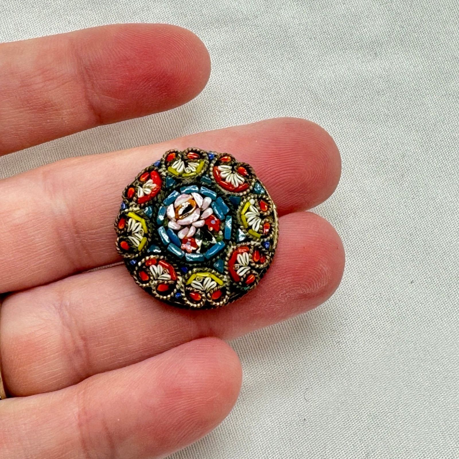 NBDN Nobrandedon VTG Italian micro mosaic brooch Size ONE SIZE - 2 Thumbnail