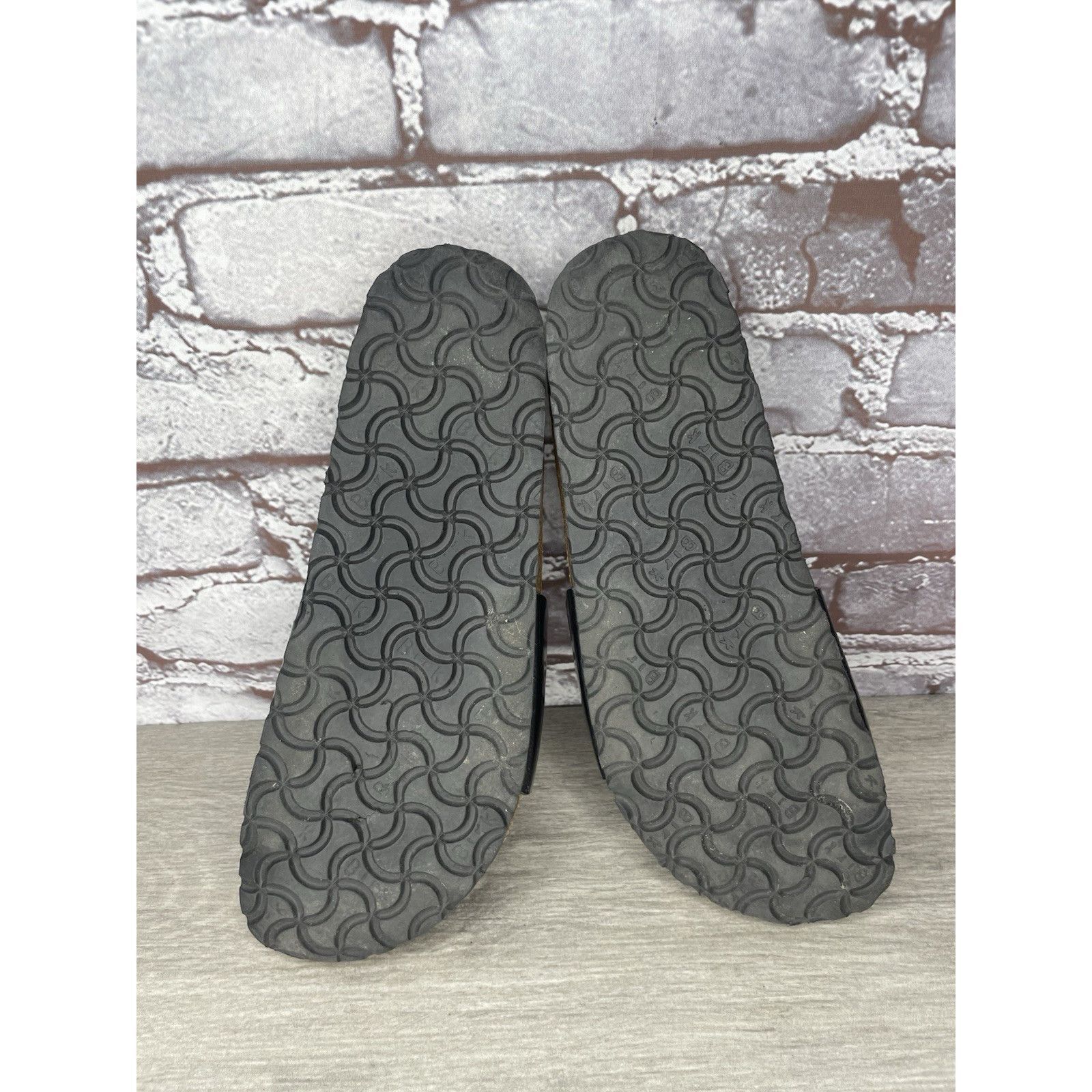 Birkenstock Birkenstock Madrid Black Patent Leather Cork Slide Sandals W Size US 7.5 / IT 37.5 - 5 Thumbnail