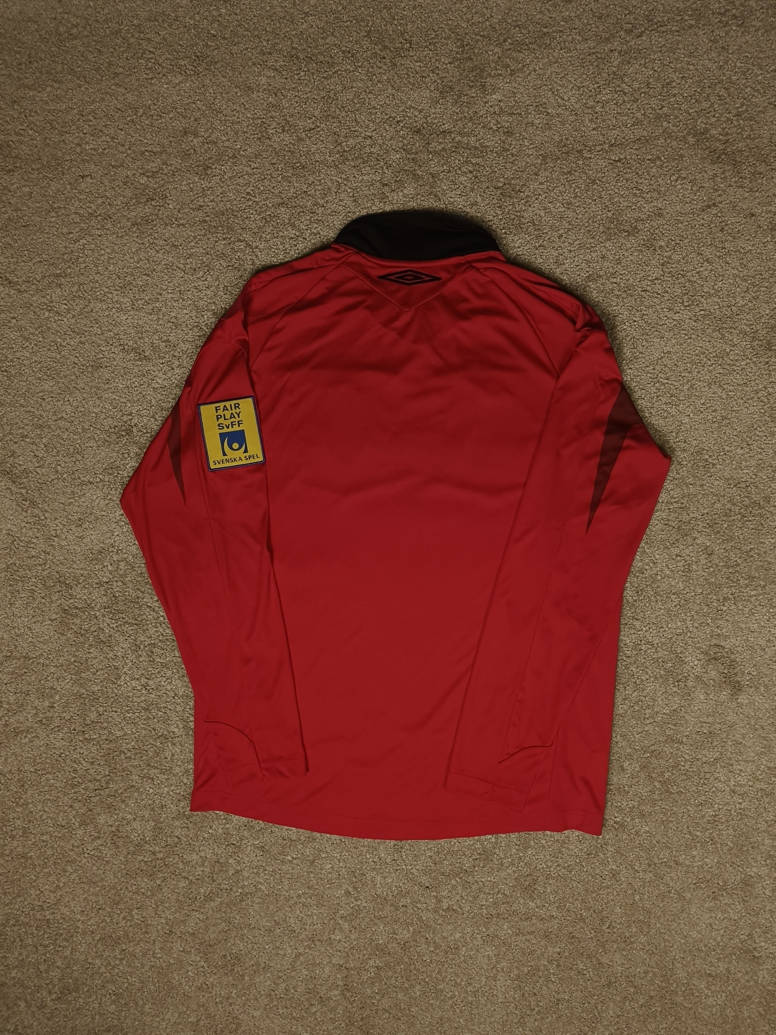 Umbro Umbro 08-10 Sweden FA Referee Memorabilia LS Away Jersey Top Size US M / EU 48-50 / 2 - 2 Thumbnail
