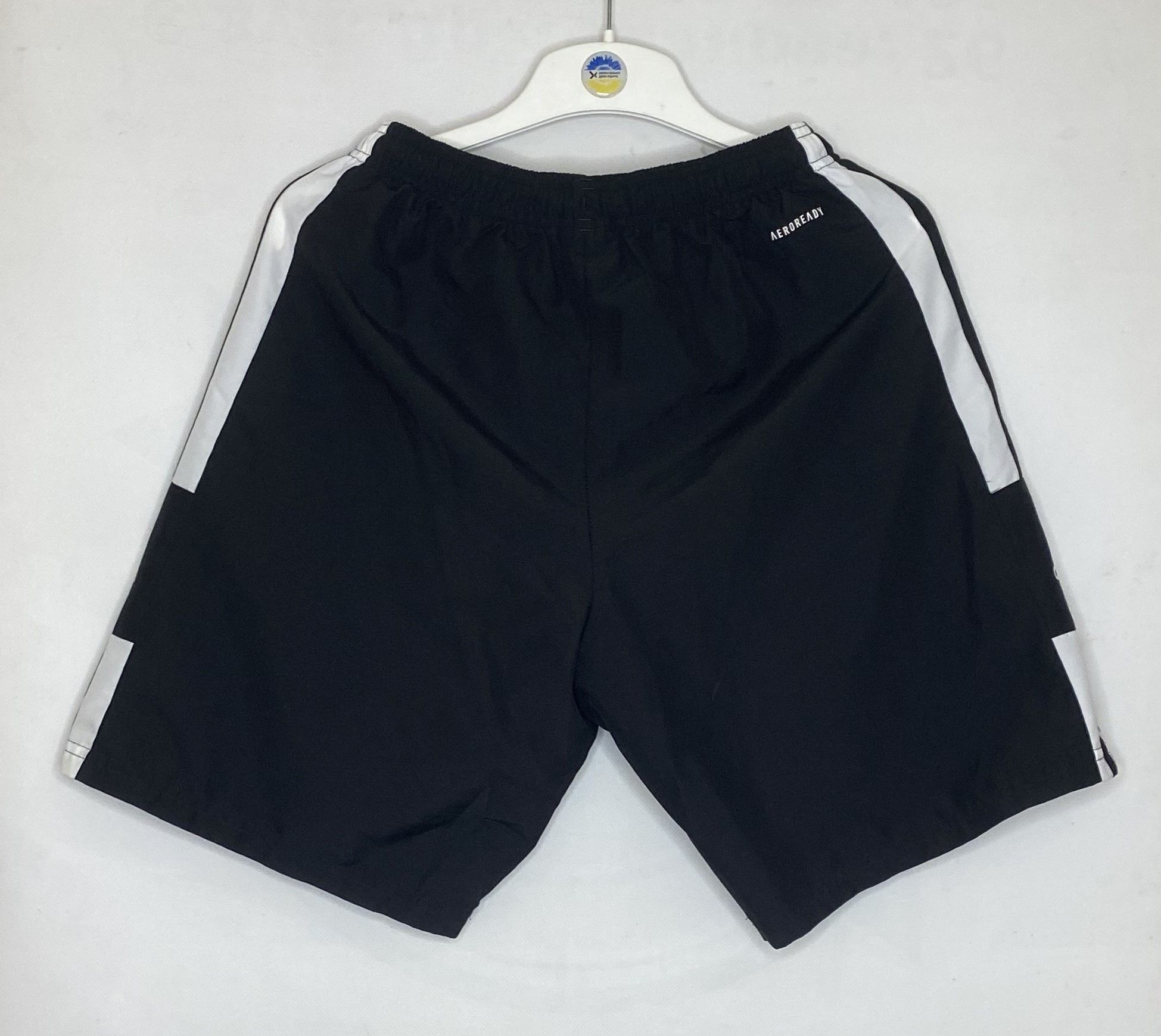 Adidas GRASSHOPPER 2020 2021 TRAINING FOOTBALL SOCCER SHORTS Size US 32 / EU 48 - 2 Thumbnail