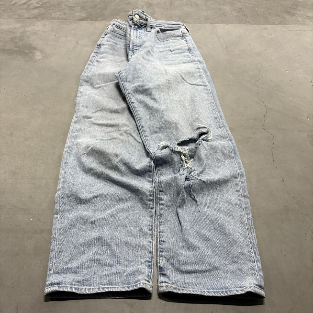 Old Navy Crazy Vintage Y2K/2000s Baggy Old Navy Ripped Loose Skater Light Blue Wash Denim Jeans! Size US 32 / EU 48 - 3 Thumbnail