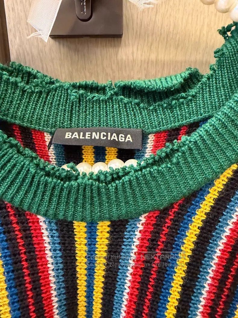 Balenciaga Balenciaga Striped Knit Sweater Size US S / EU 44-46 / 1 - 2 Thumbnail
