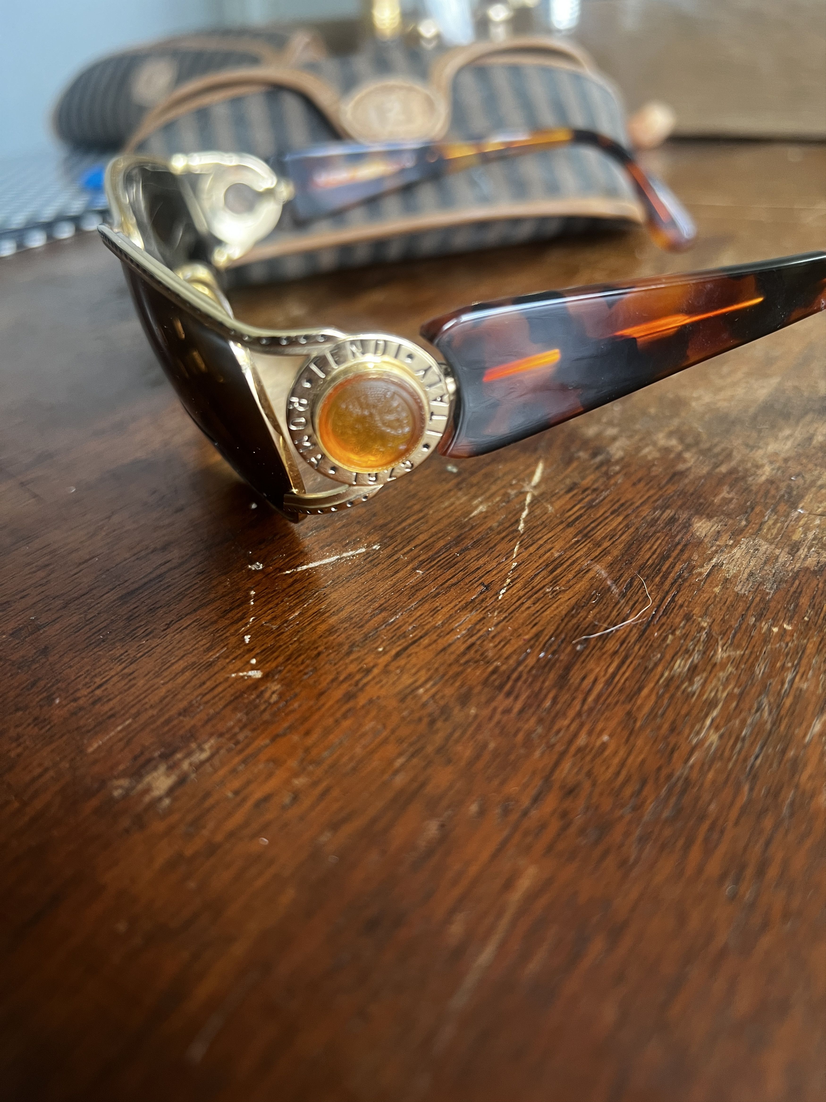 Fendi Fendi SL7025 Gold Large 1990 Sunglasses Size ONE SIZE - 3 Thumbnail