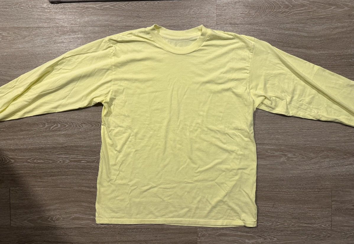 Yeezy Yeezy S6 Neon Long Sleeve L Size US L / EU 52-54 / 3 - 1 Thumbnail