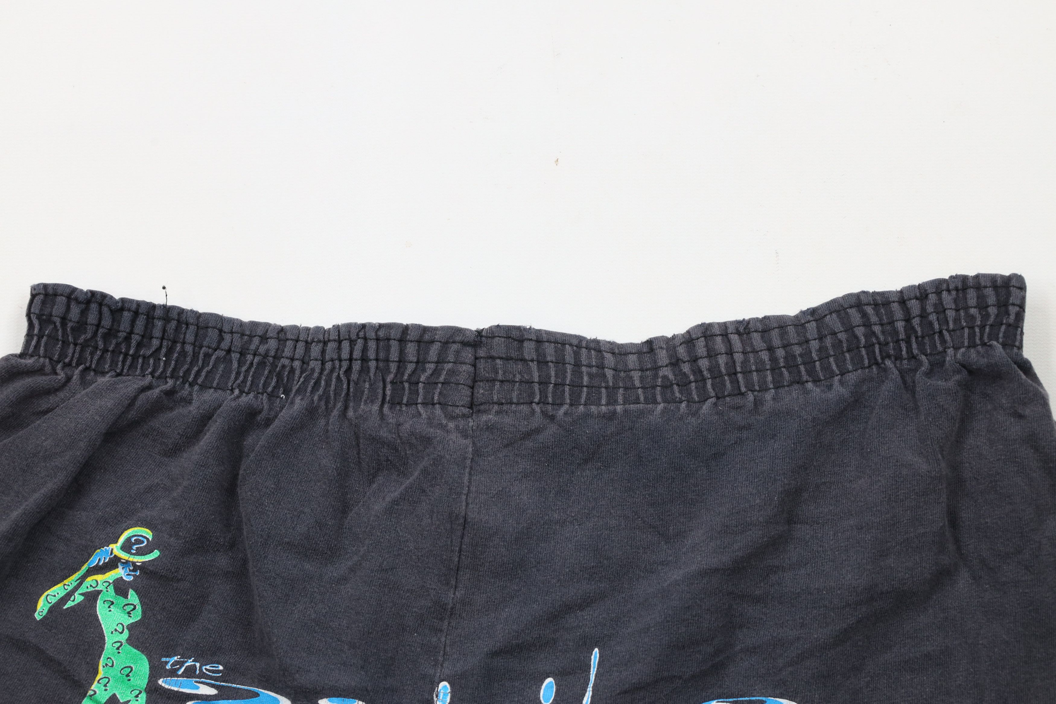 Vintage Vintage 90s Batman The Riddler Spell Out Short Shorts USA Size 30" / US 8 / IT 44 - 11 Thumbnail