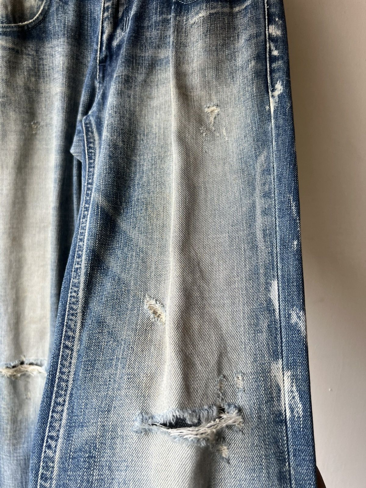 Neil Barrett Vintage Neil Barret Distressed Faded Denim Jeans Size US 29 - 18 Thumbnail
