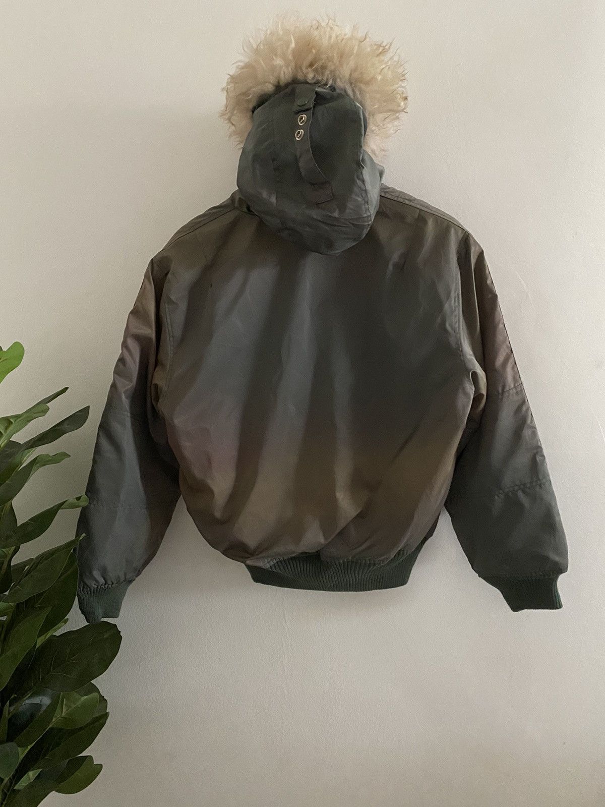 Alpha Industries Vintage AIR FORCE FUR AW82( USAF) jacket flyers nice design Size US M / EU 48-50 / 2 - 9 Thumbnail