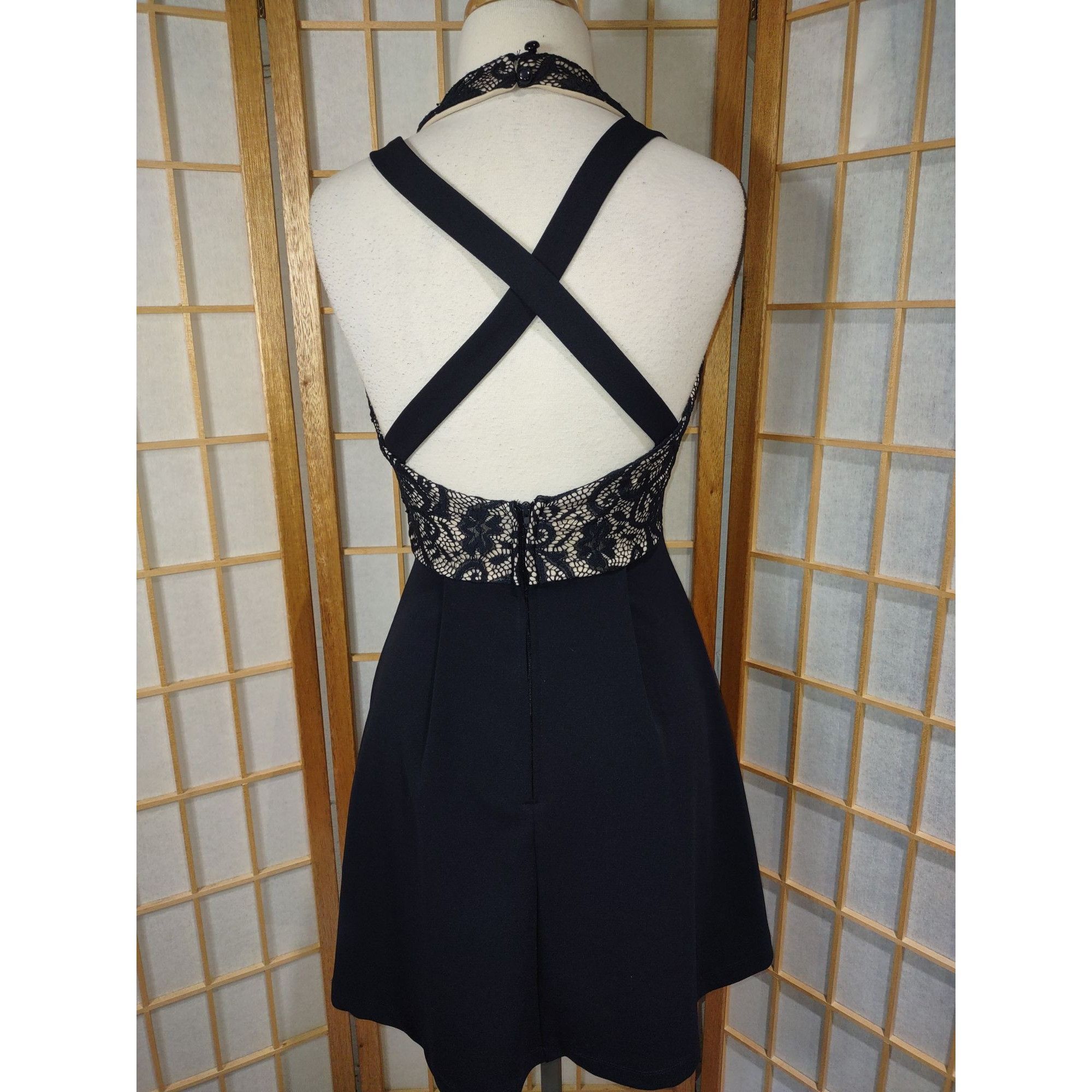Other TeezeMe Sz 1/2 Lace Halter Dress Size XS / US 0-2 / IT 36-38 - 2 Thumbnail