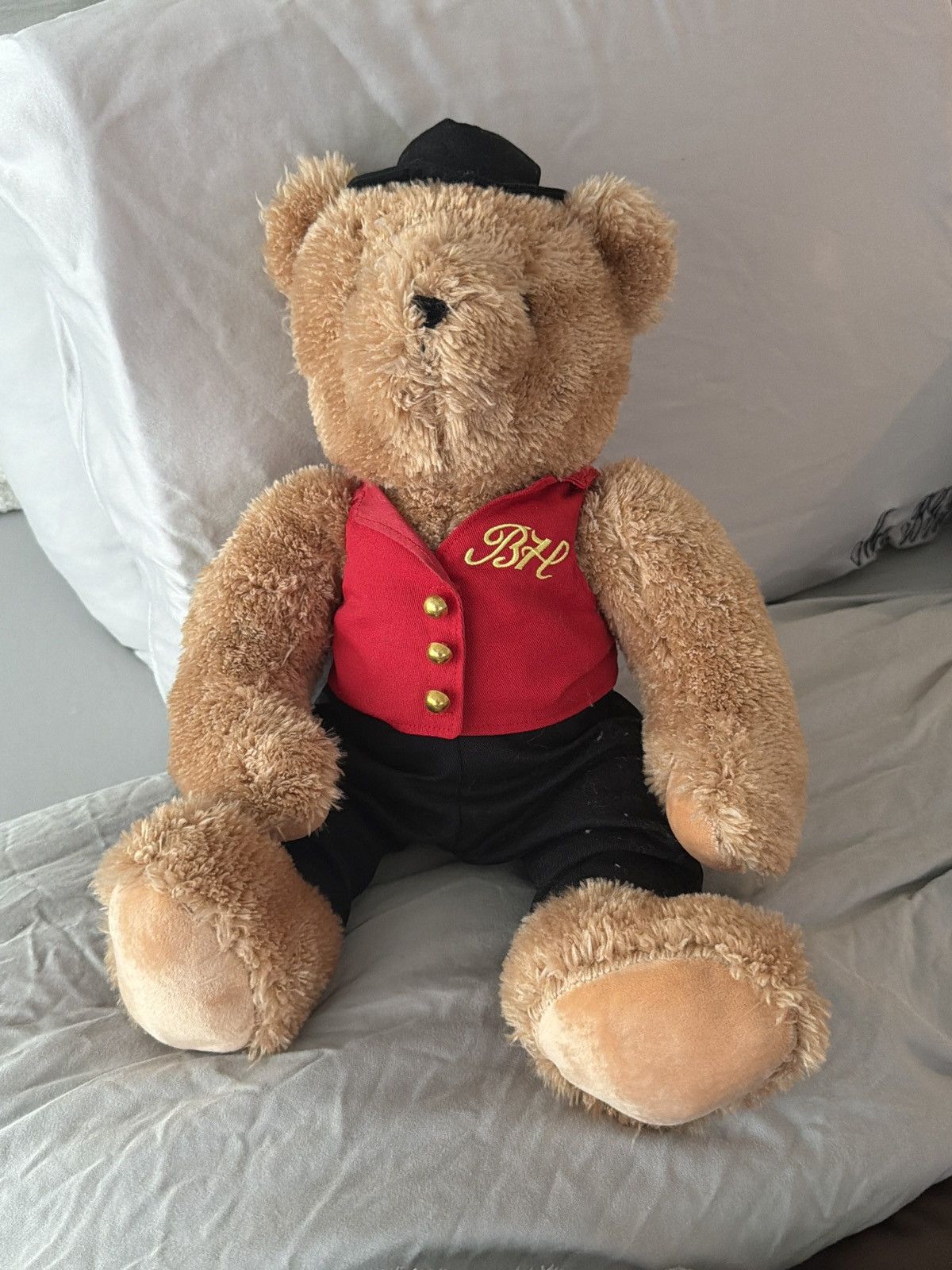 The Bowery Hotel “Bo” Bear Plush — Collectible/Rare/Sold Out