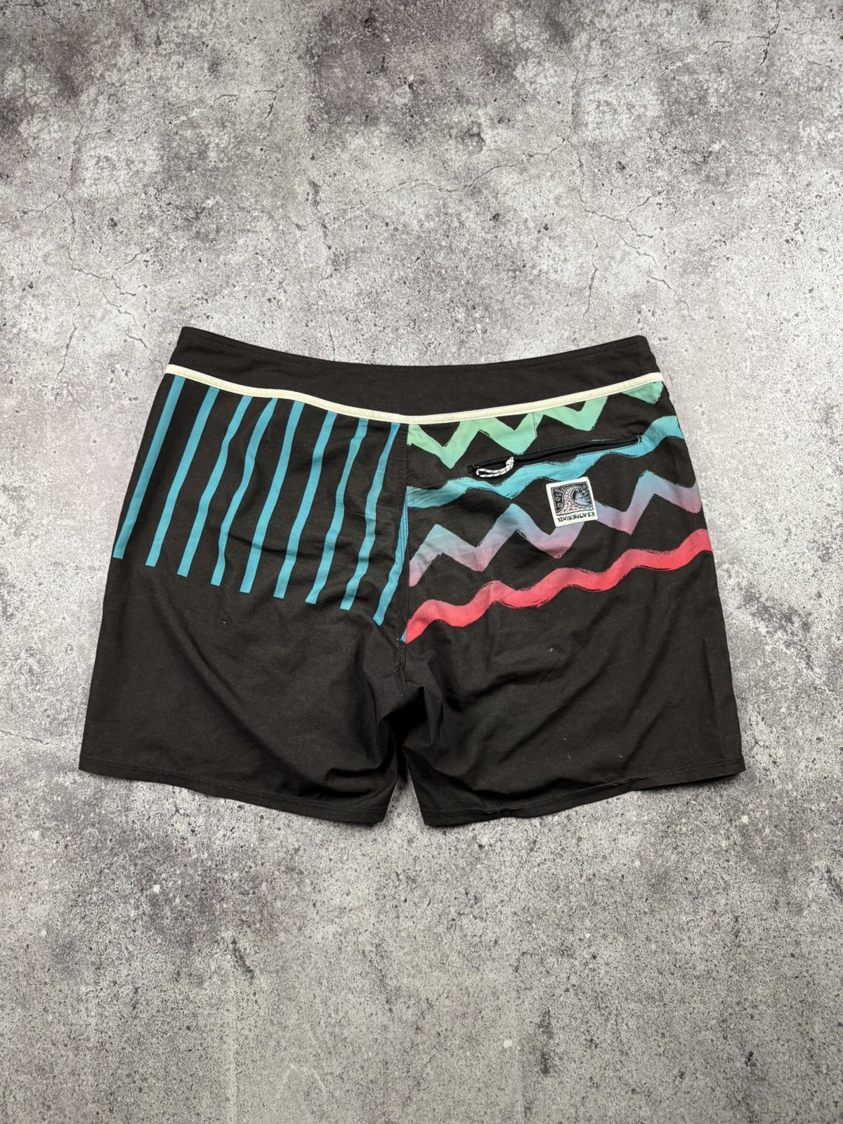 Quiksilver VINTAGE Y2K QUICKSILVER FADED MULTICOLOUR SHORTS BILLABONG Size US 38 / EU 54 - 4 Thumbnail