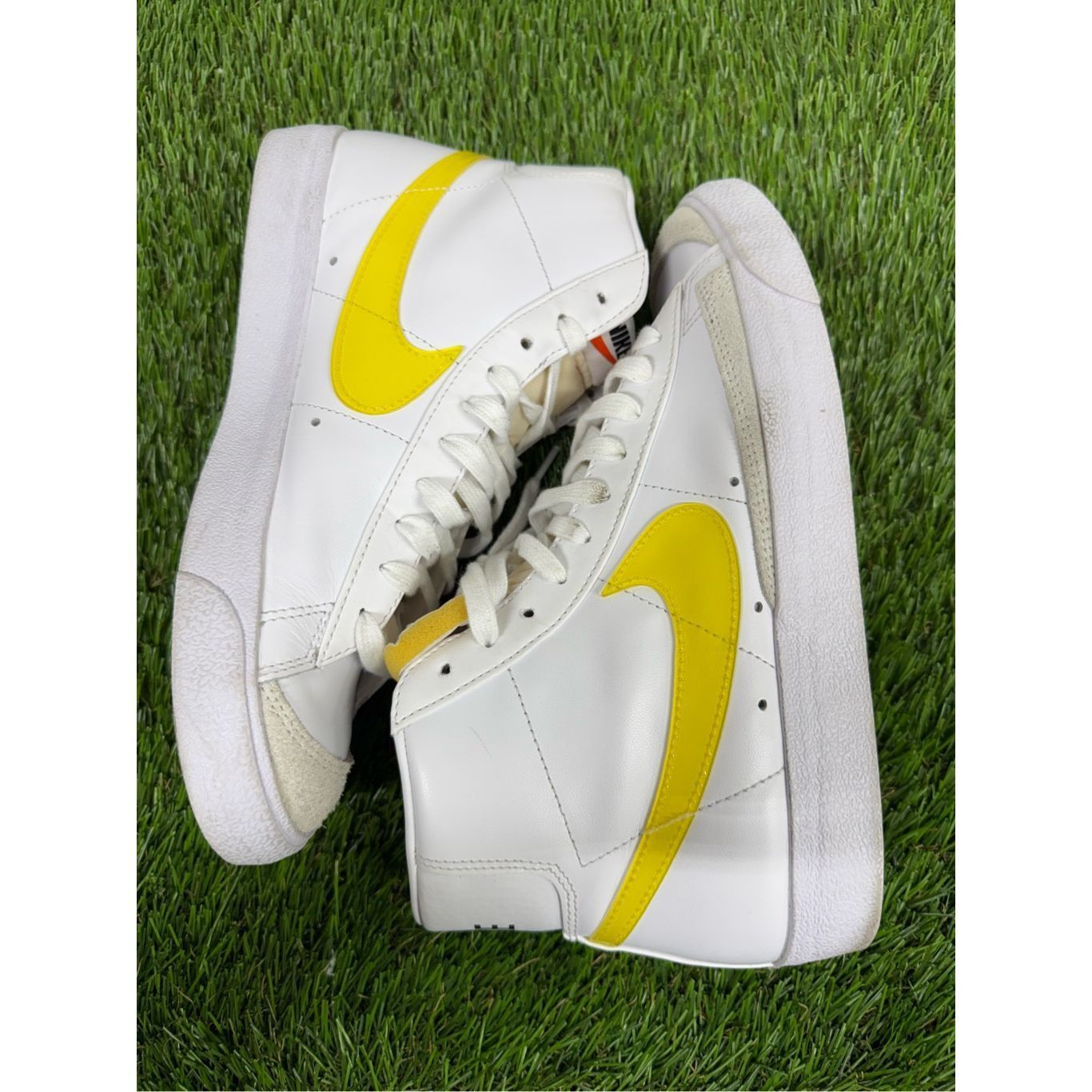 Nike Nike Blazer Mid Essential Women 10 Sneakers White Opti Yello Size US 10 / IT 40 - 6 Thumbnail