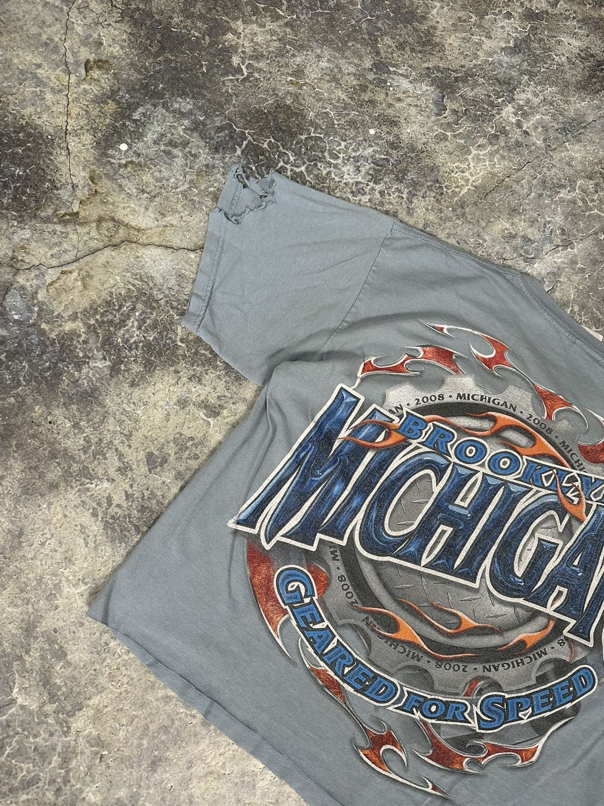 Vintage Vintage Thrashed Brooklyn Bikes Flame Tee Size US M / EU 48-50 / 2 - 2 Thumbnail