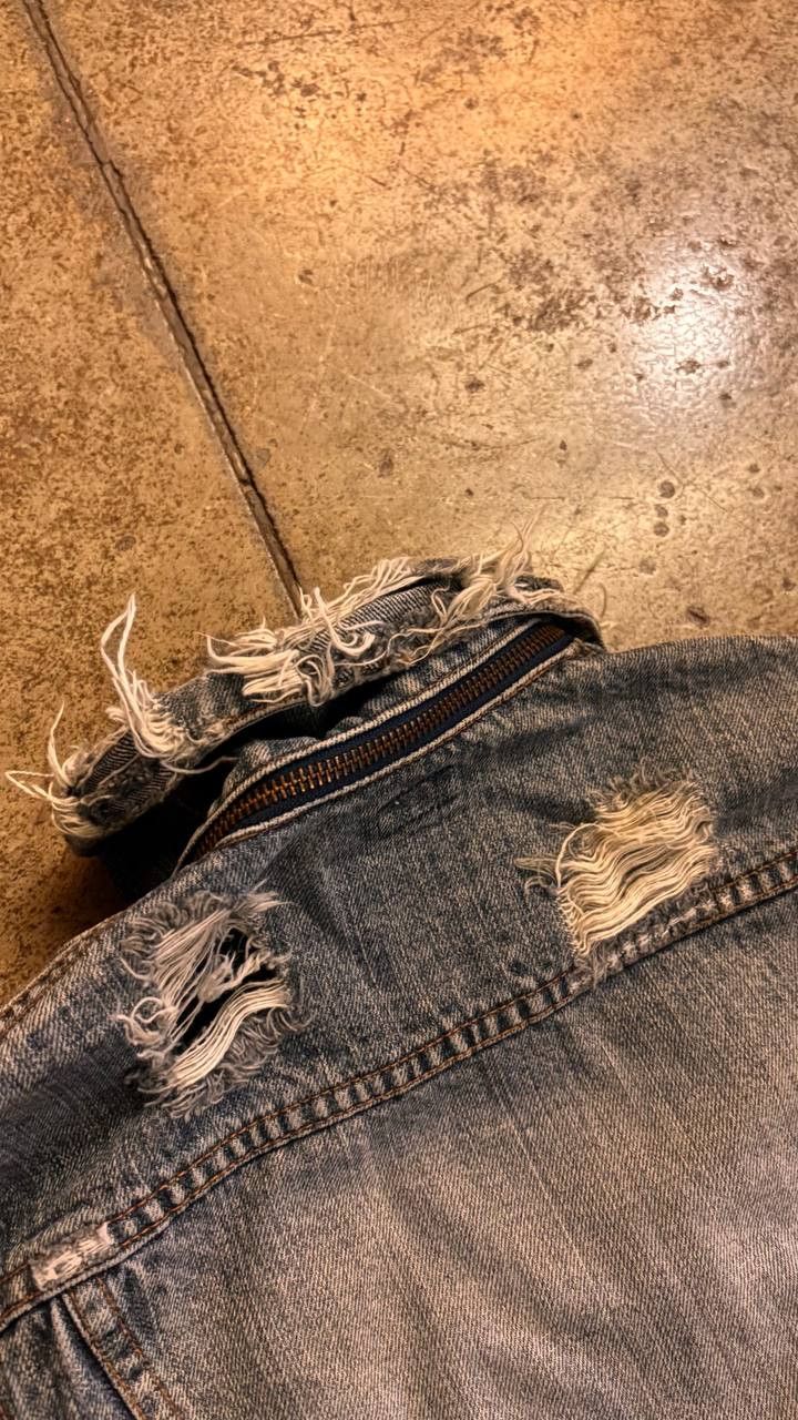 Le Grande Bleu (L.G.B.) le grand bleu l.g.b destroyed denim jacket lgb Size S / US 4 / IT 40 - 4 Thumbnail