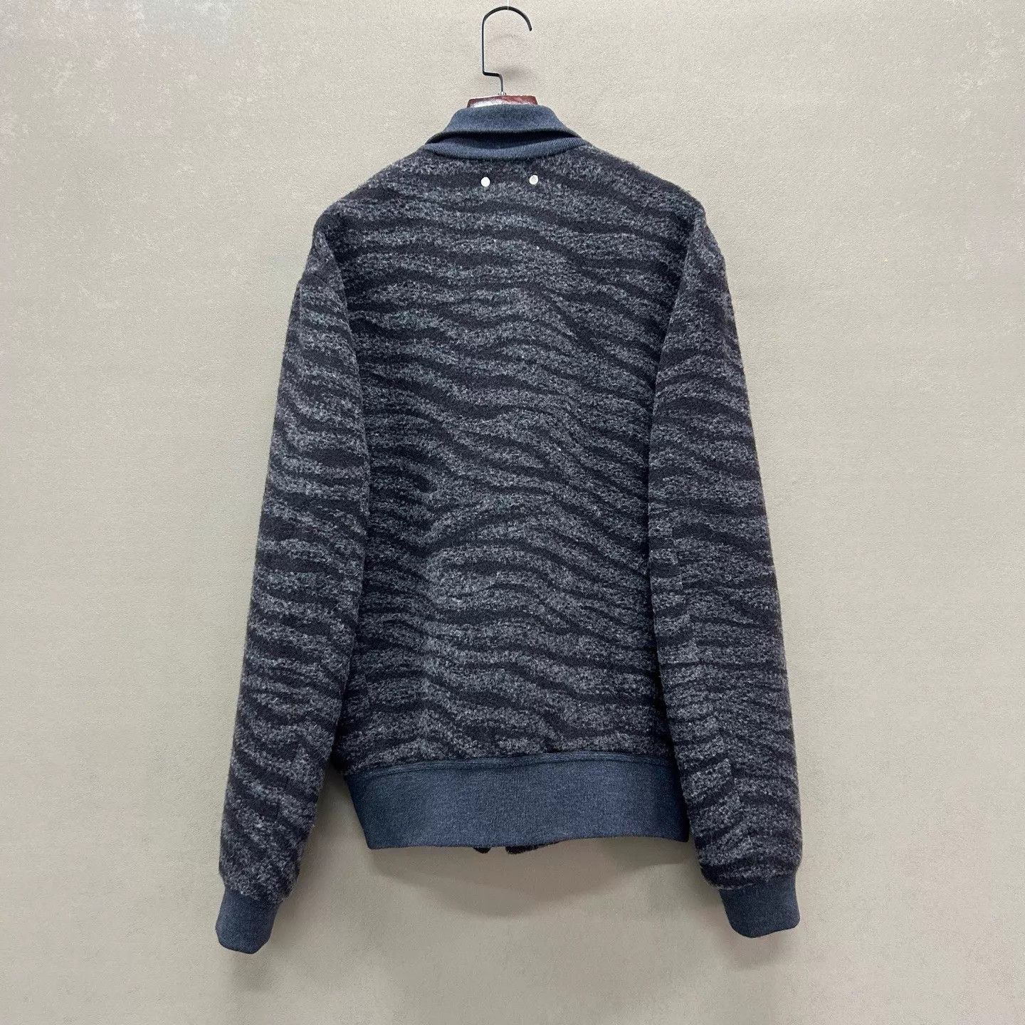 Louis Vuitton LV 95 New Men's Gray Wavy Zip Wool Jacket 48 Size US M / EU 48-50 / 2 - 2 Thumbnail