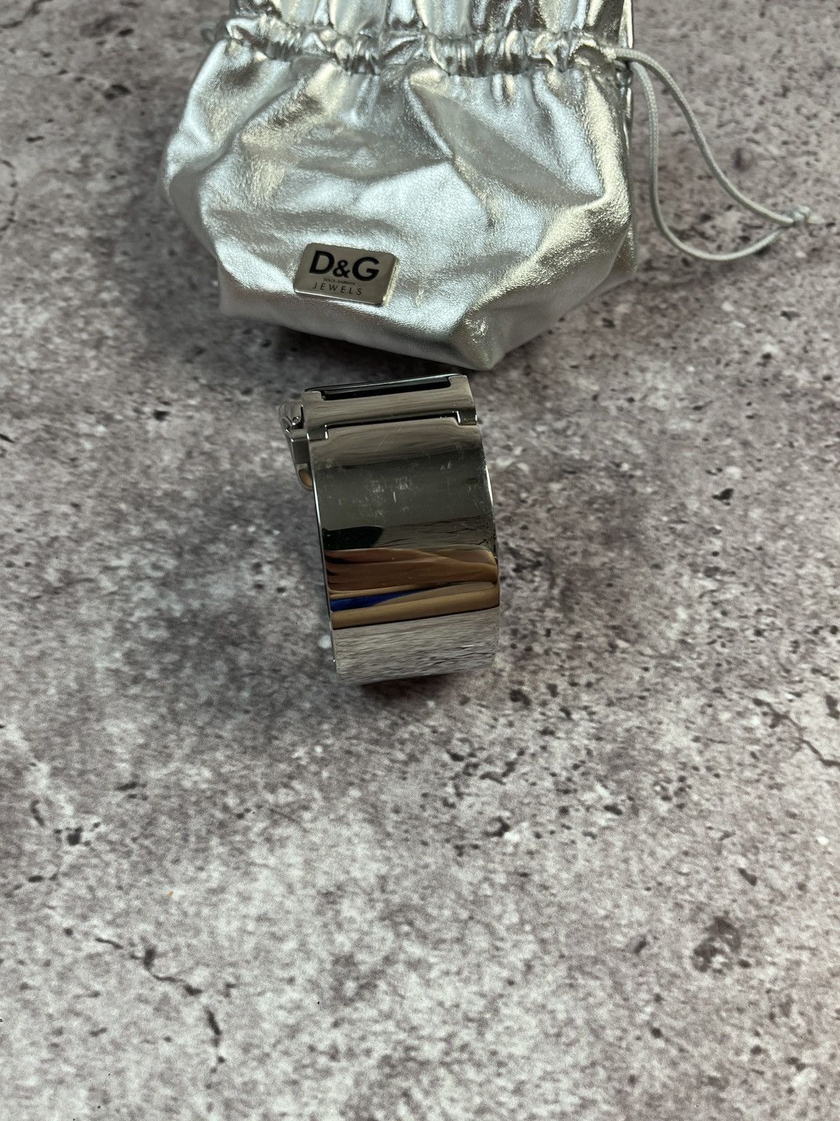 Dolce & Gabbana Vintage🔥DOLCE & GABBANA Black Lucite Chrome Buckle Bracelet Size ONE SIZE - 6 Thumbnail