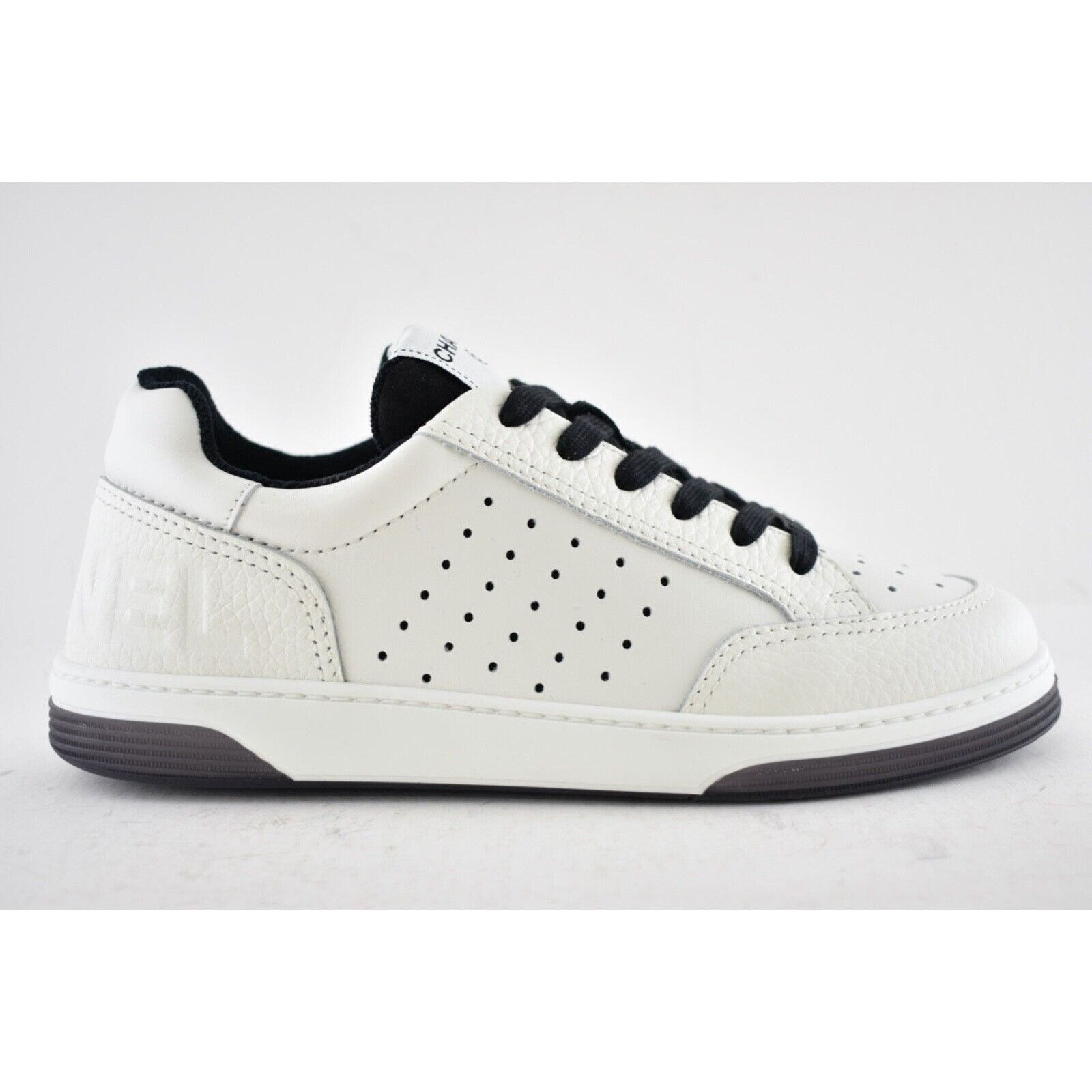 Chanel 22P Leather CC Flat Lace Up Tie Runner Trainer Sneaker 39.5 Size US 9.5 / IT 39.5 - 1 Thumbnail