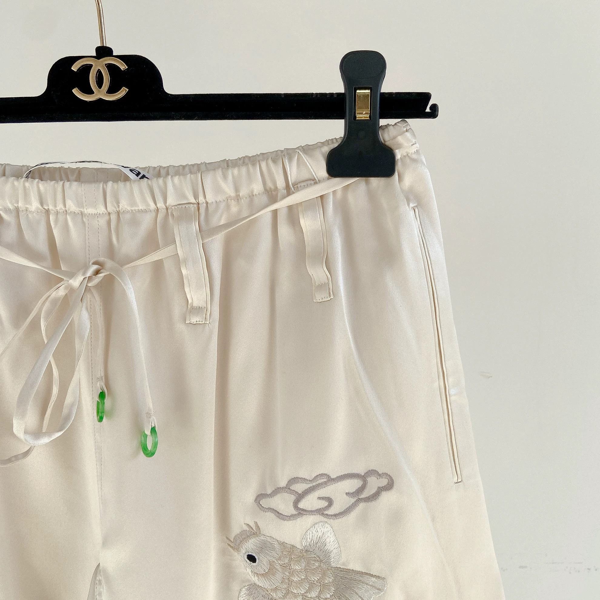 Alexander Wang Alexander Wang Embroidered Silk Shorts Pre-Owned S Size 24" / US 00 / IT 34 - 3 Thumbnail