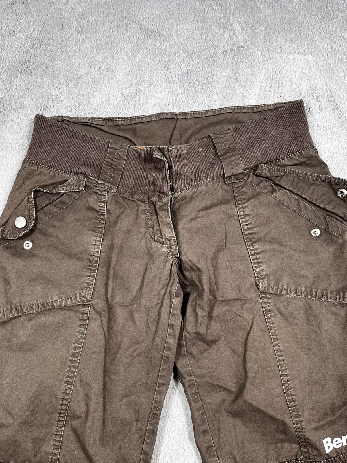 Bench × Vintage Vintage Y2K Bench faded cargo pants streetwear size 26 Size 26" / US 2 / IT 38 - 7 Thumbnail