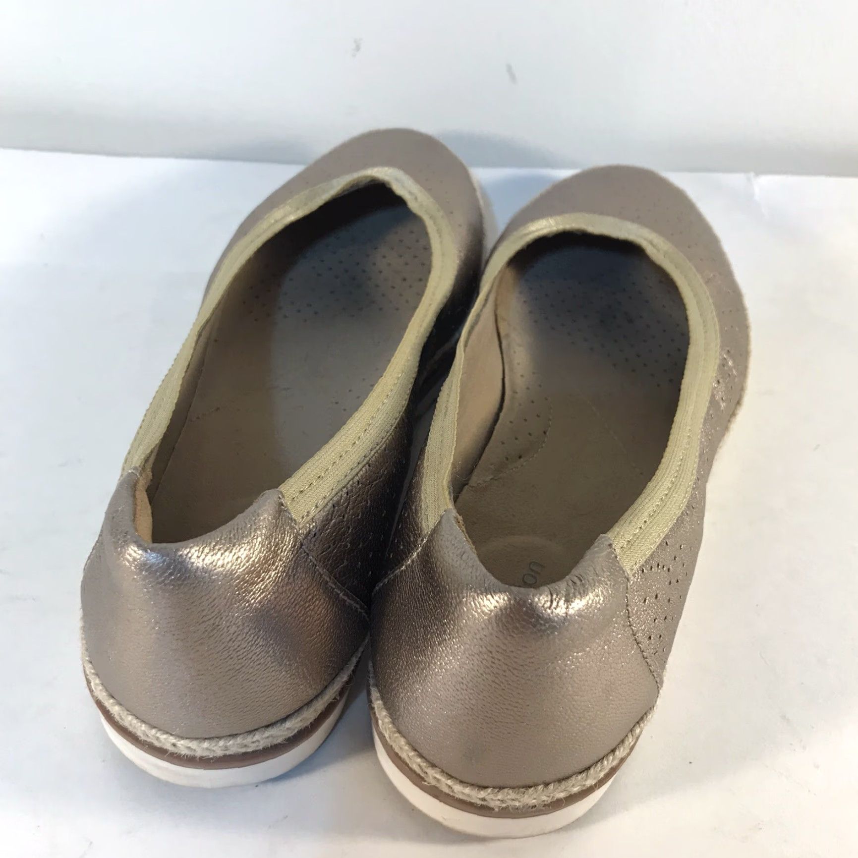 Clarks Clarks Women's Slip-On Shoes Casual Comfort Flat Leather Size 7 Bronze Size US 7 / IT 37 - 4 Thumbnail