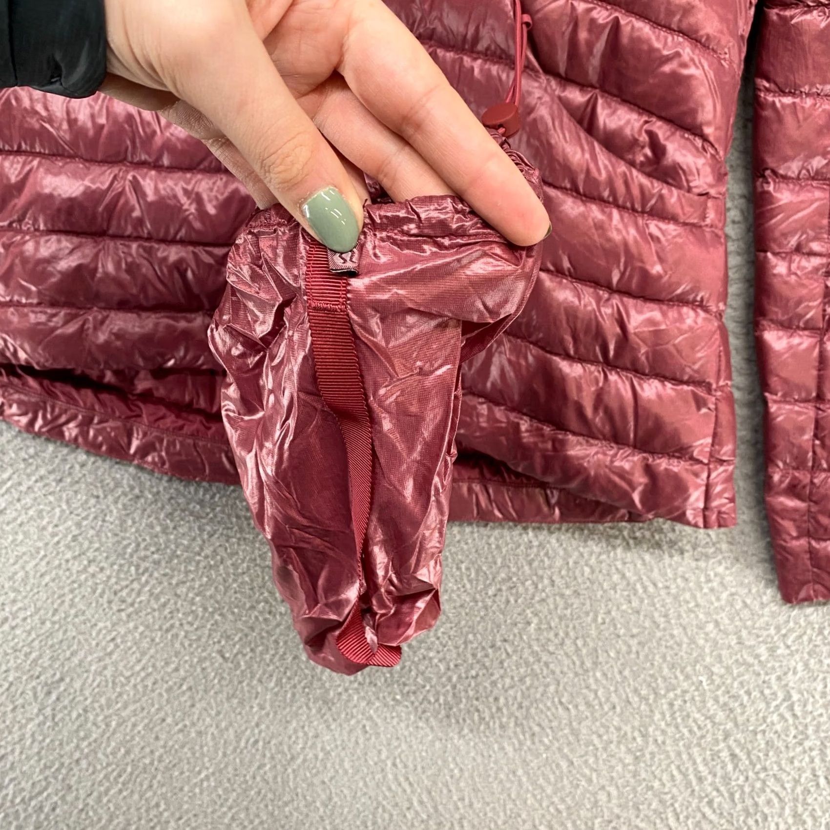 Lululemon Lululemon Puffer Jacket Womens 6 Pack It own Maroon Grey Goose Down Maroon Red Jacket Coat Down Packable Full Zip Hooded 6 Size M / US 6-8 / IT 42-44 - 6 Thumbnail