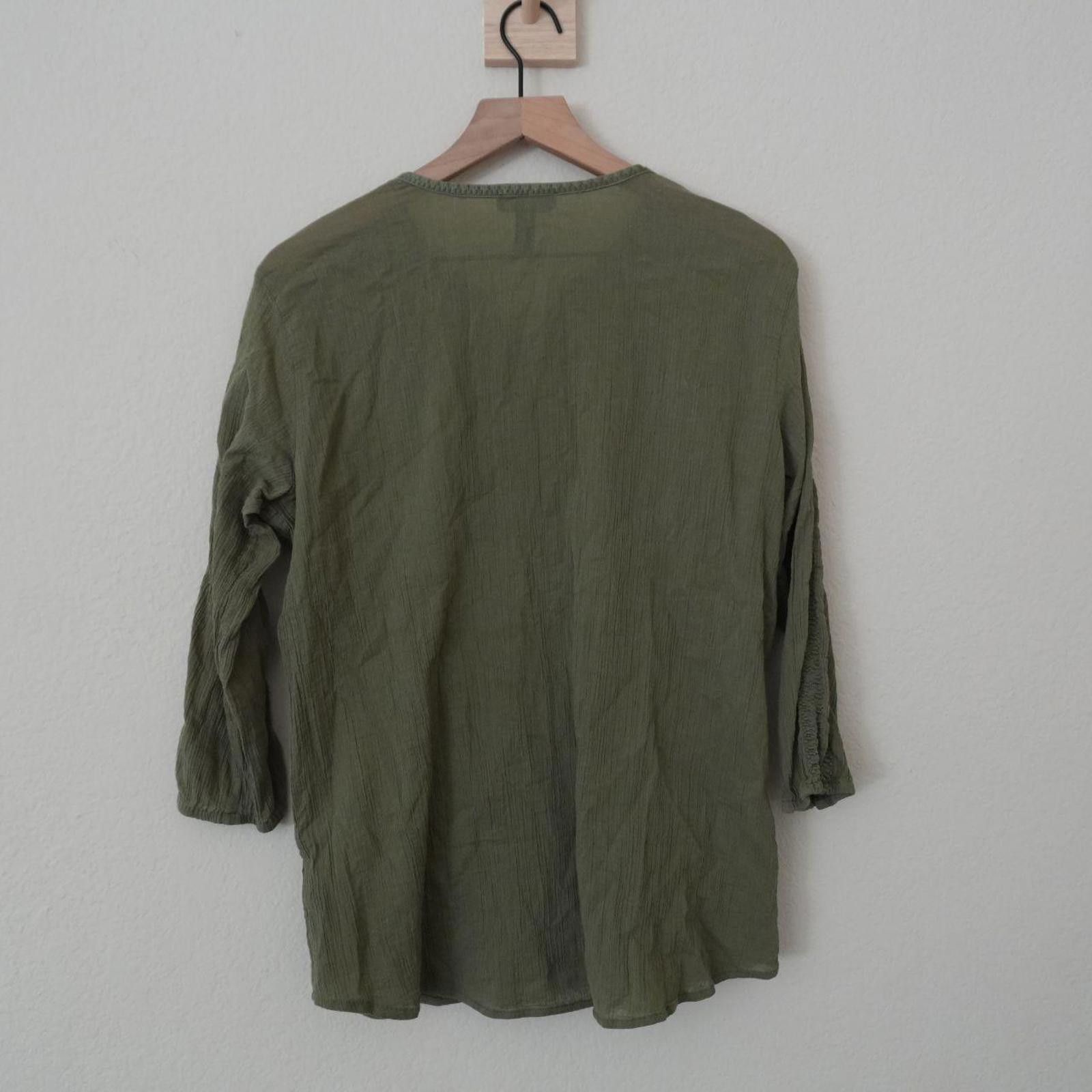 Lauren Ralph Lauren Ralph Lauren Top Women's M Olive Green Embroidered V Neck Size M / US 6-8 / IT 42-44 - 5 Thumbnail