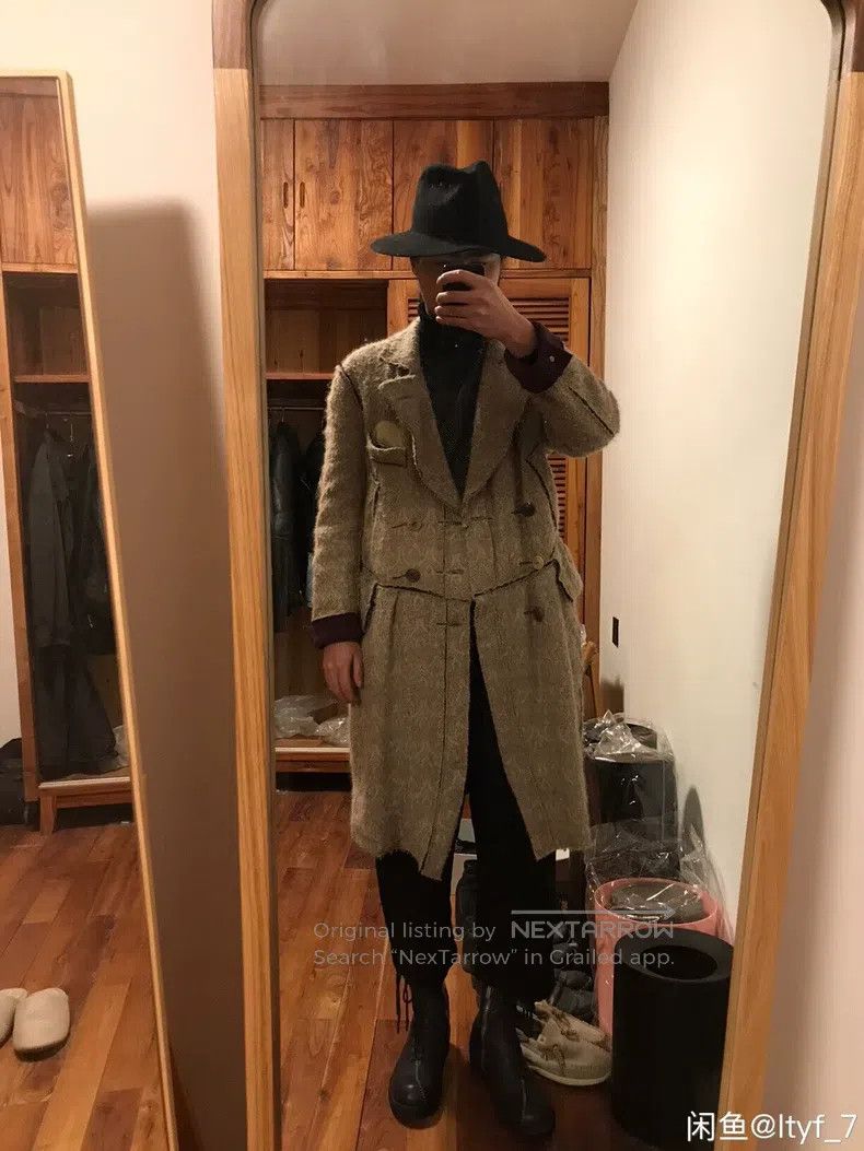 Takahiromiyashita The Soloist. Takahiromiyashita The Soloist. Coat size s Size US S / EU 44-46 / 1 - 5 Thumbnail