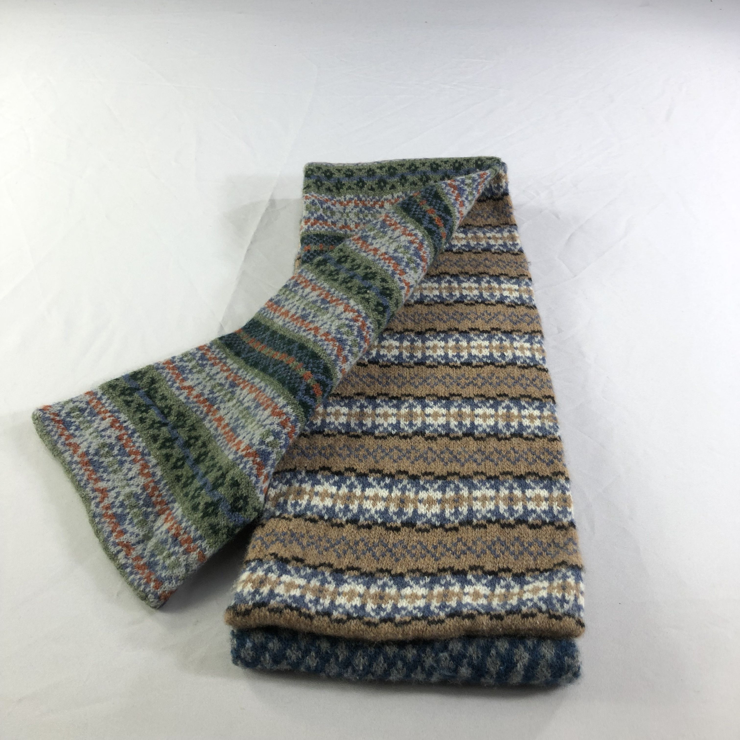 Vintage Mackie Native Design Wool Scarf Muffler V1681 Size ONE SIZE - 5 Thumbnail